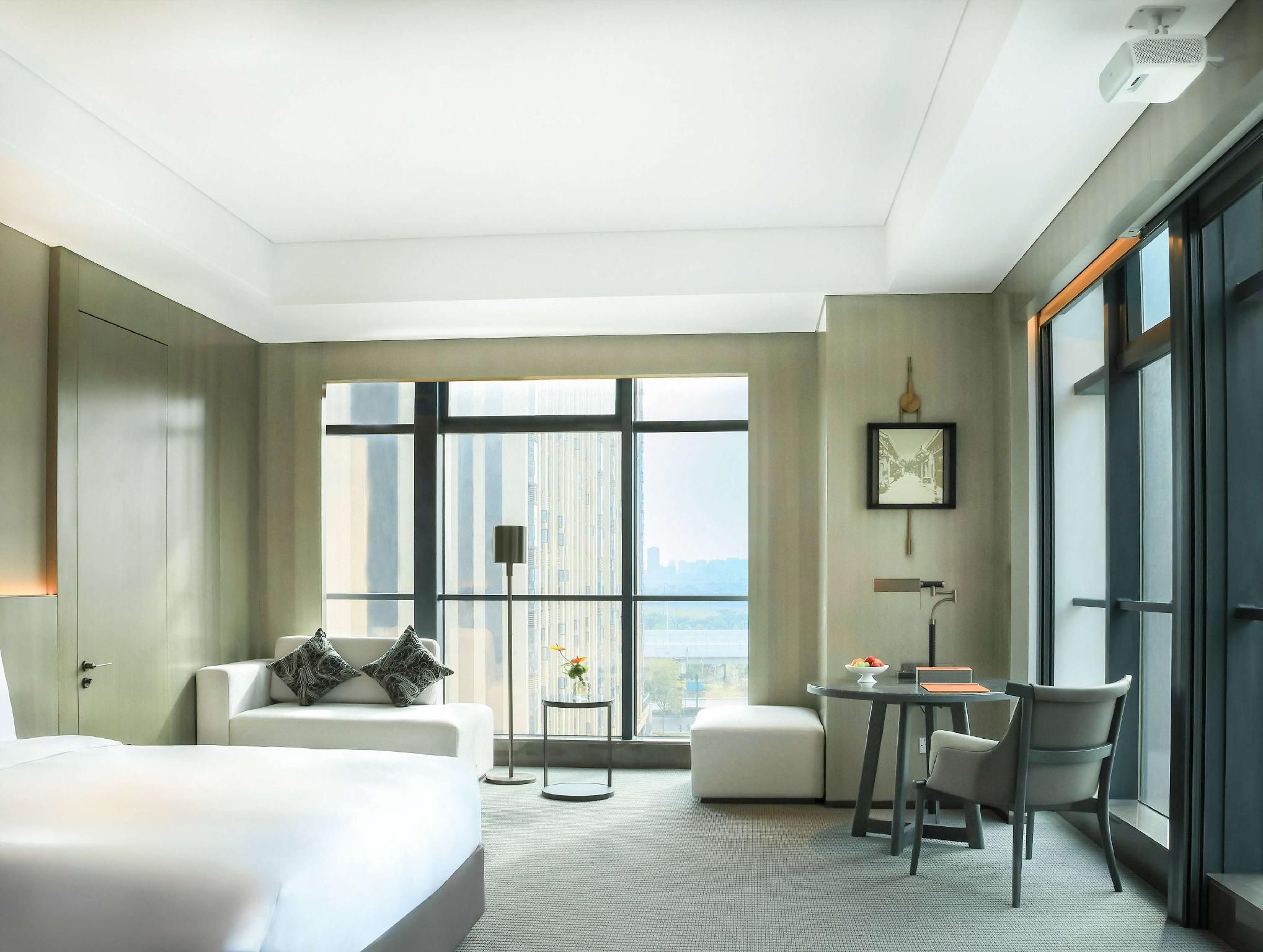 Accessible King Room