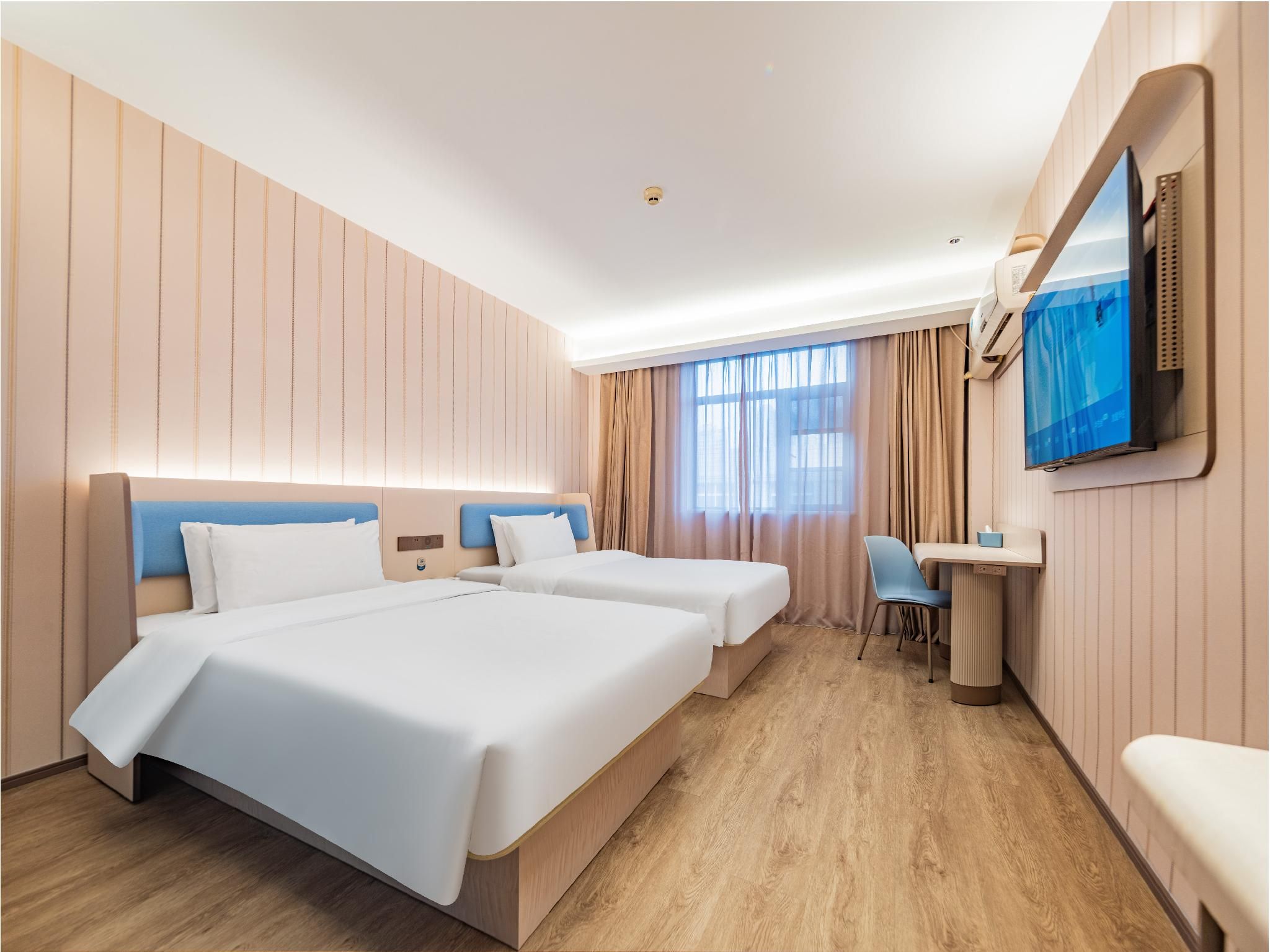 Twin Business Room