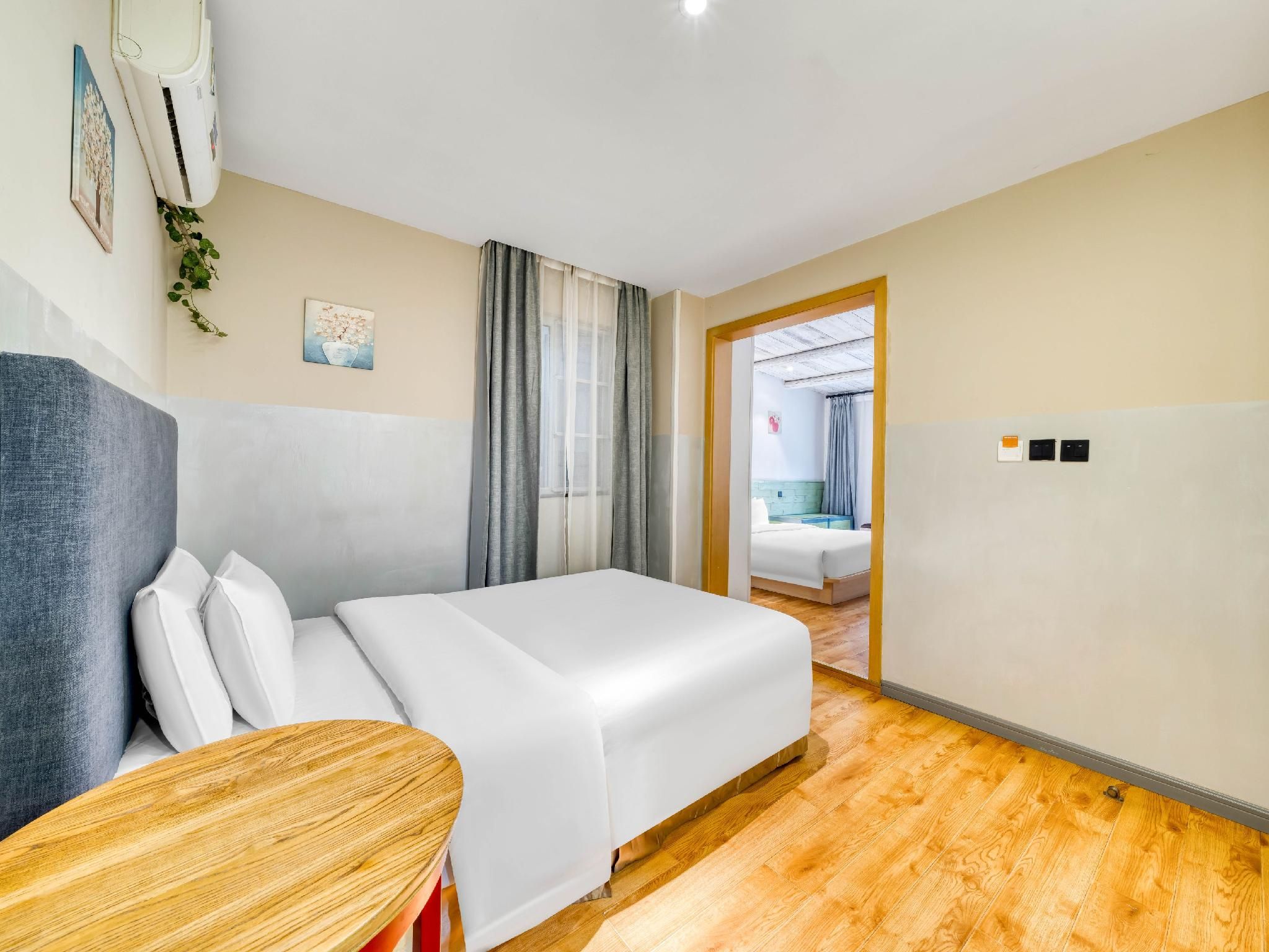7 Days - Suite Room
