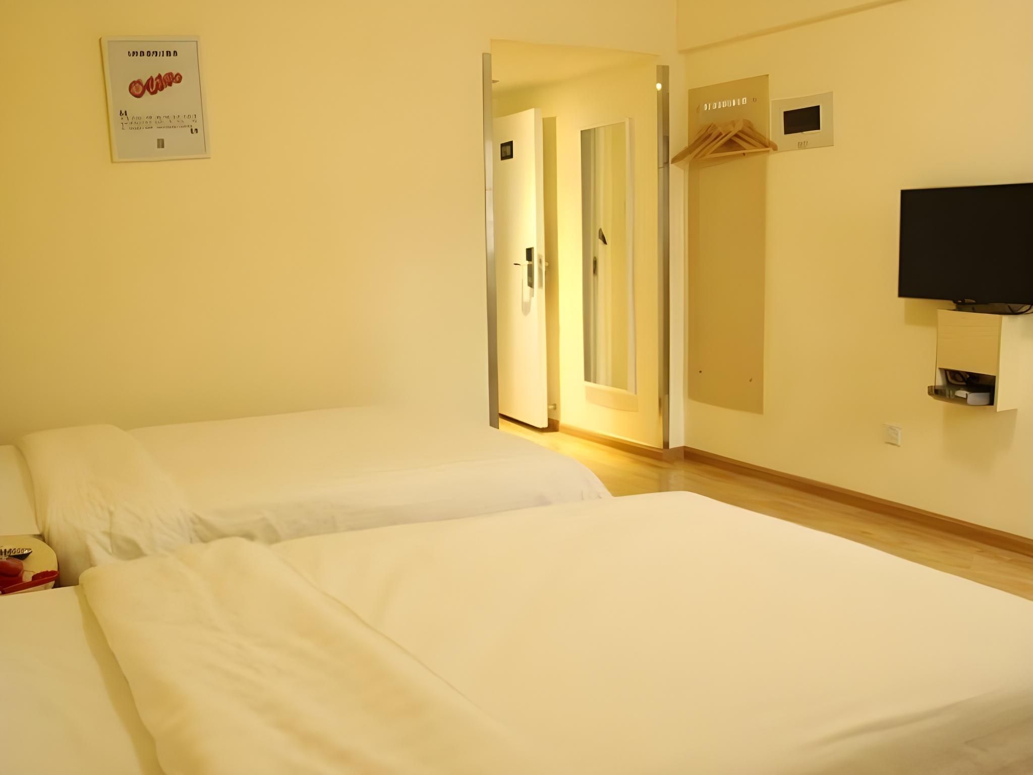 Corporate Twin, Guest room, 2 Twin/Single Bed(s), City view