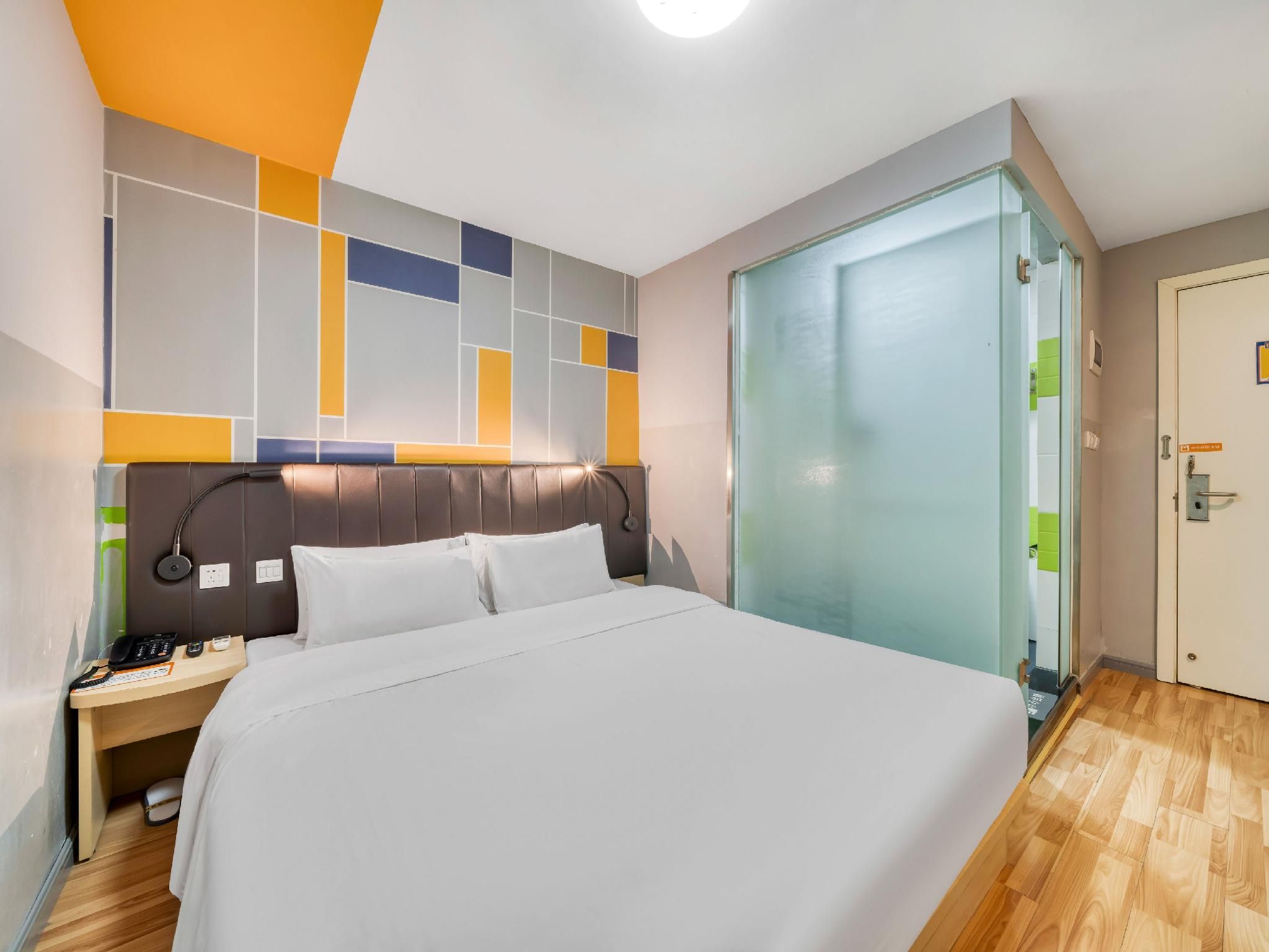 WH - Traditional Bed Room