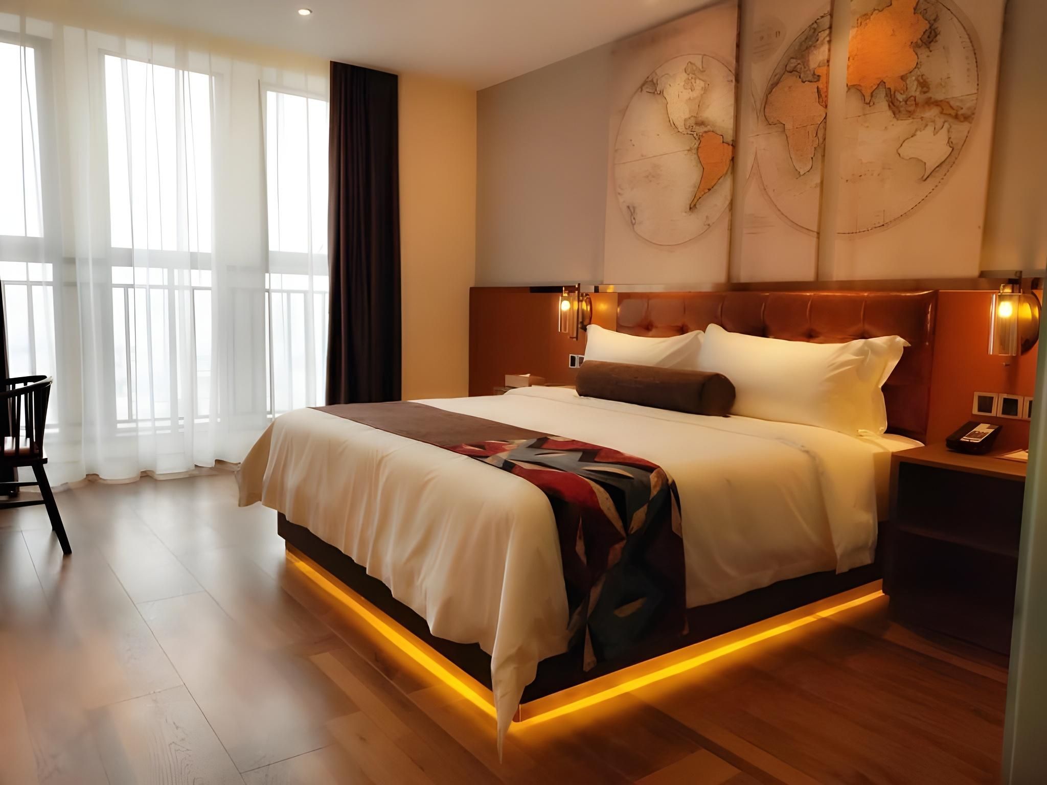 James Joyce - Chunxiang Bed Room