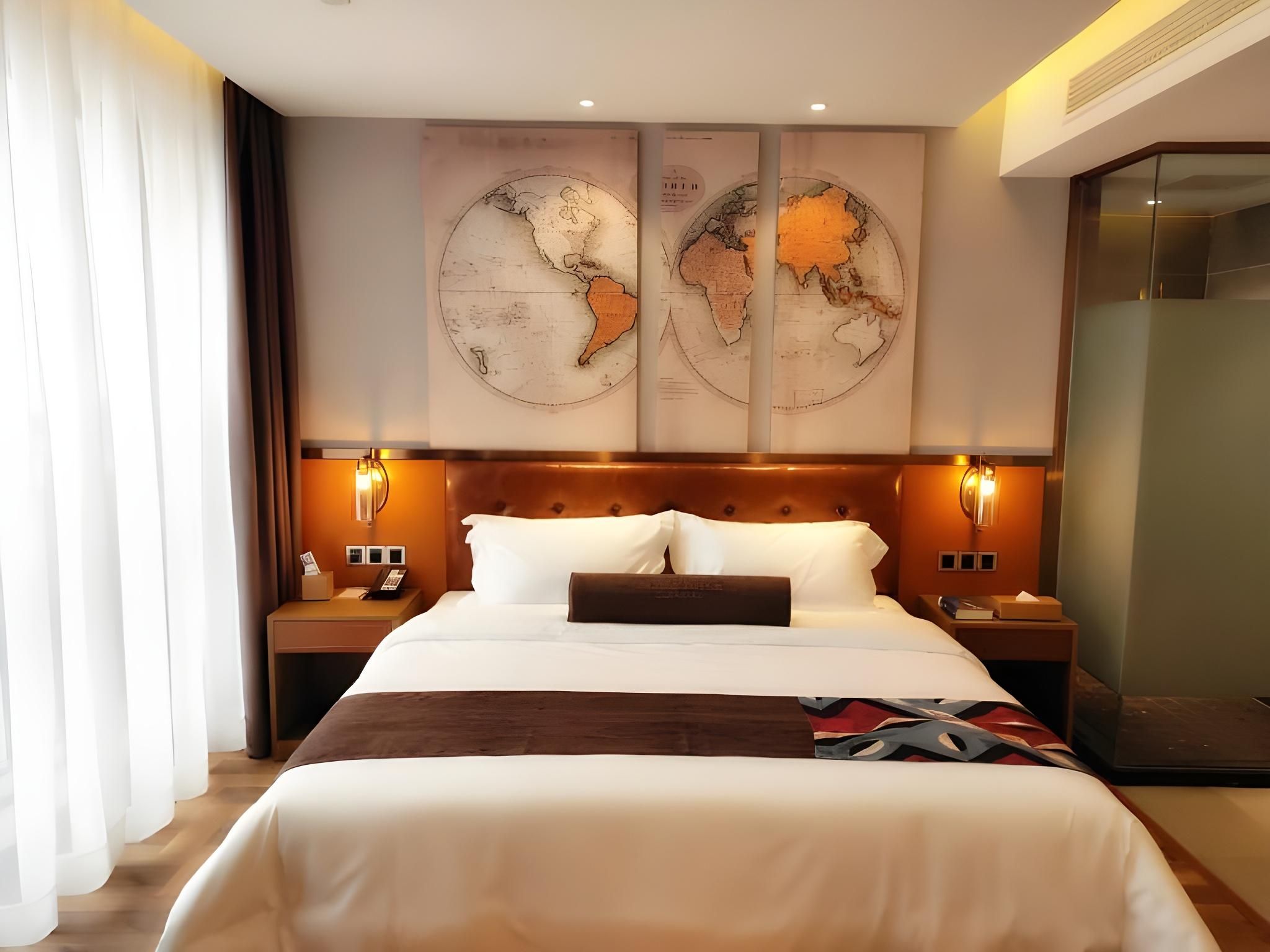 James Joyce - Feifan Delux Bed Room