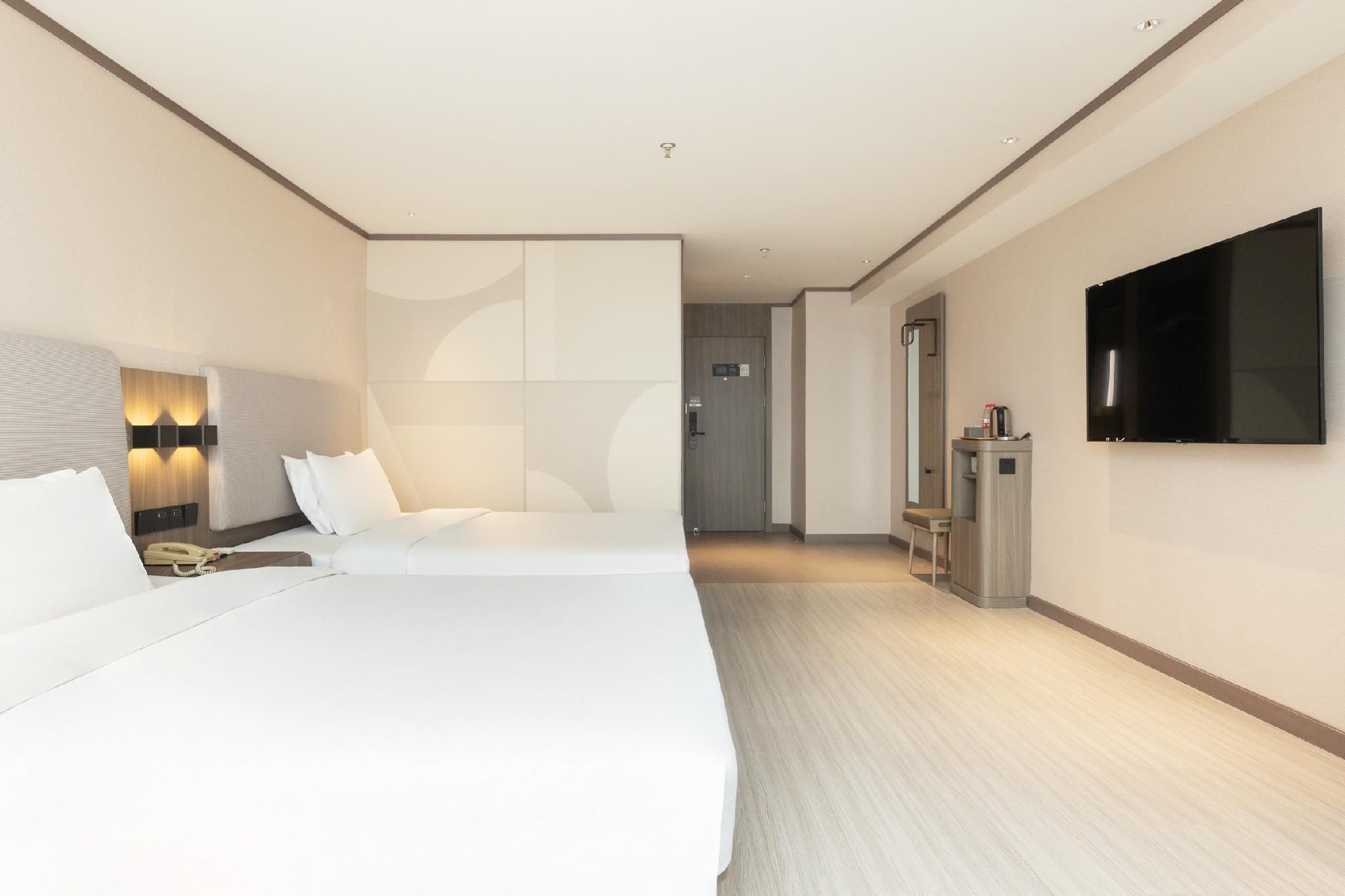 Twin Business Room