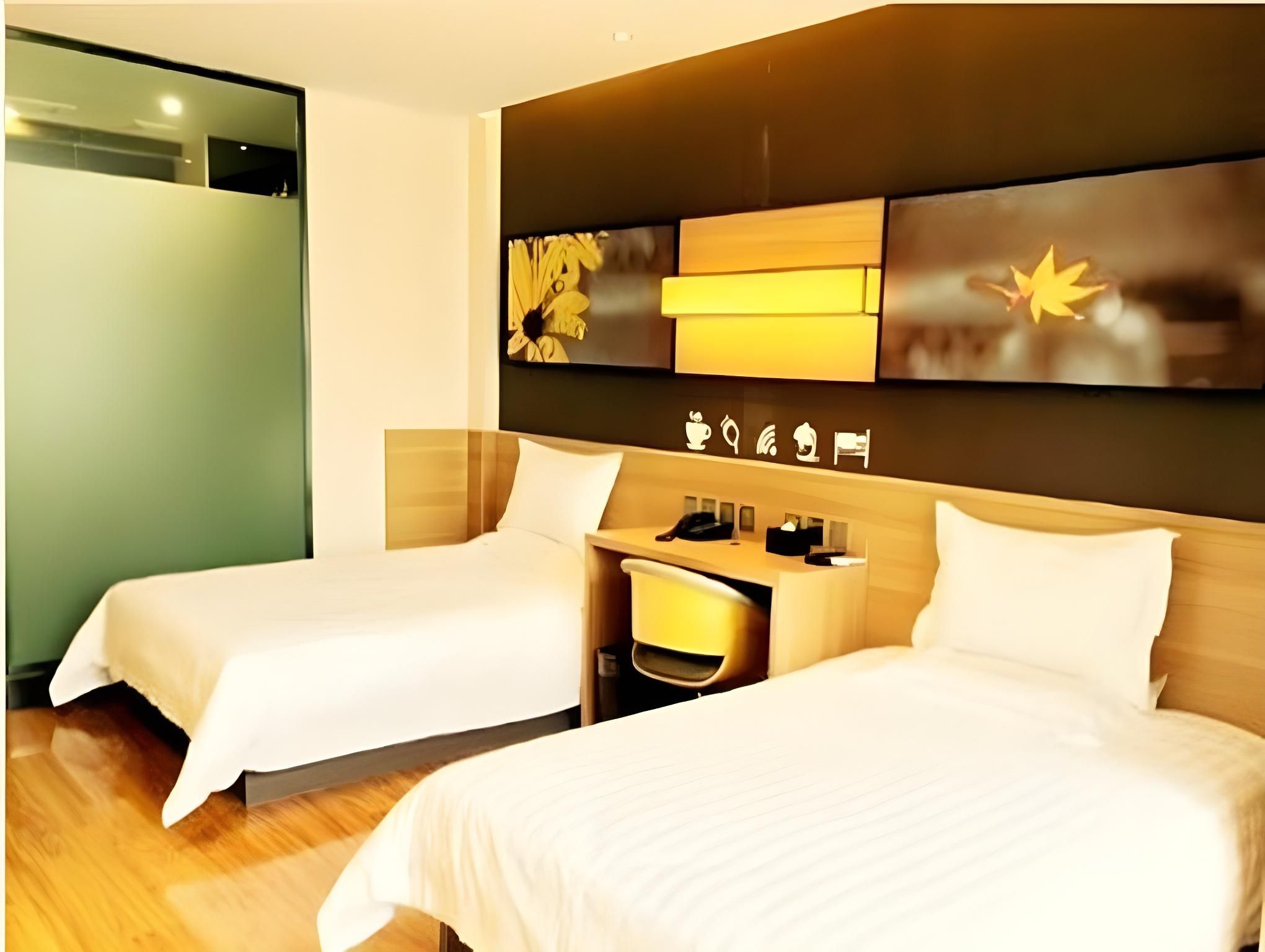 IU Compact U - Comfort Twin Room