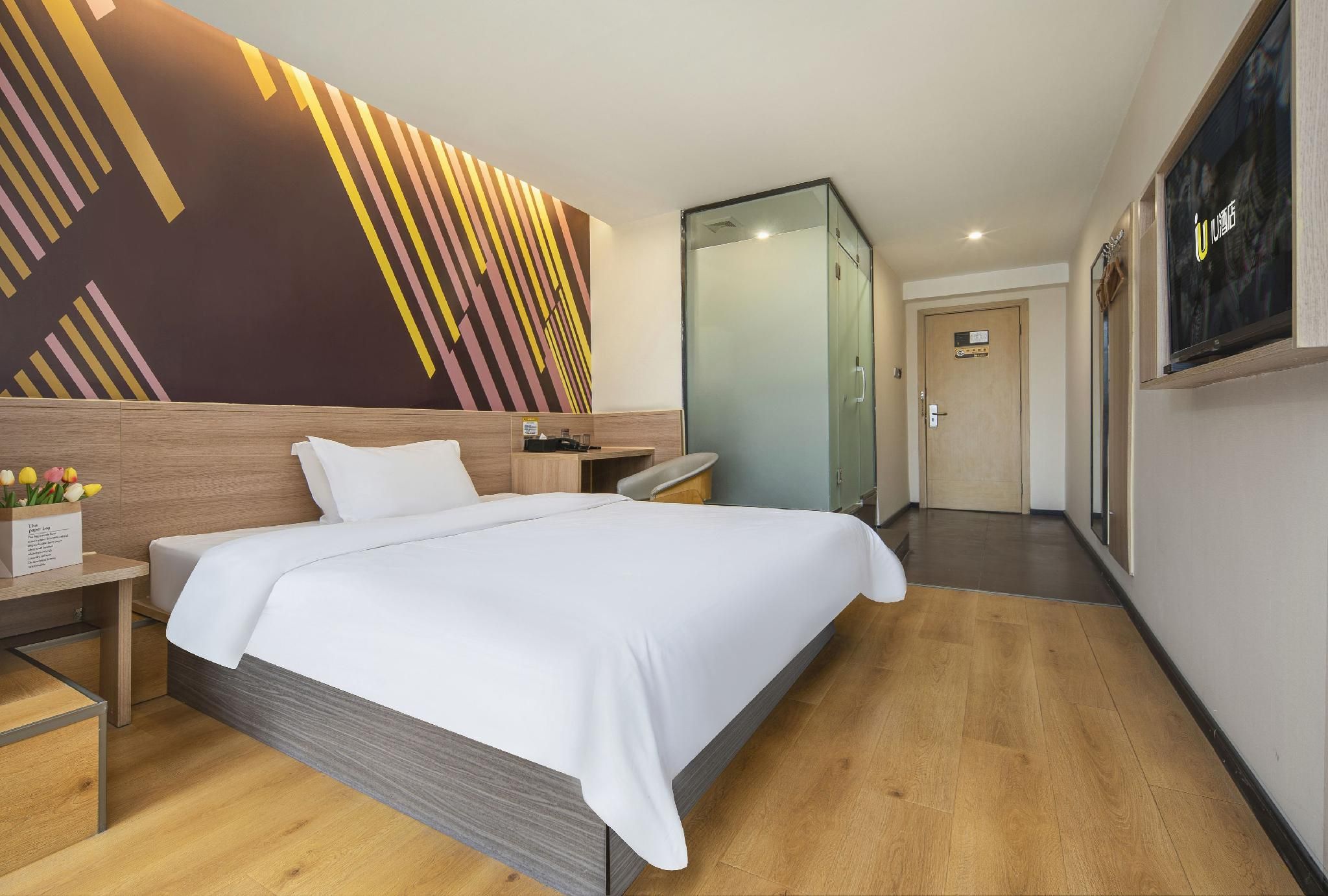 IU Compact U S Bed Room
