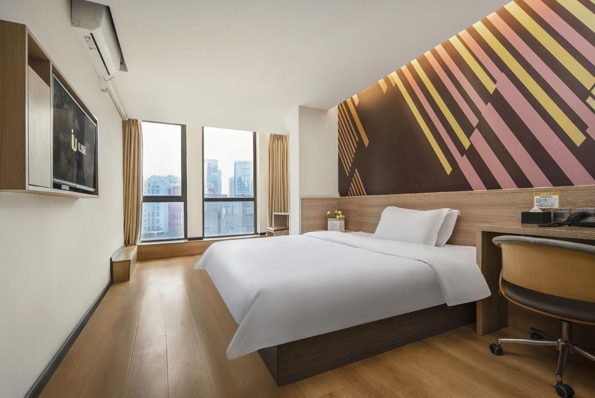 IU Compact U S Bed Room