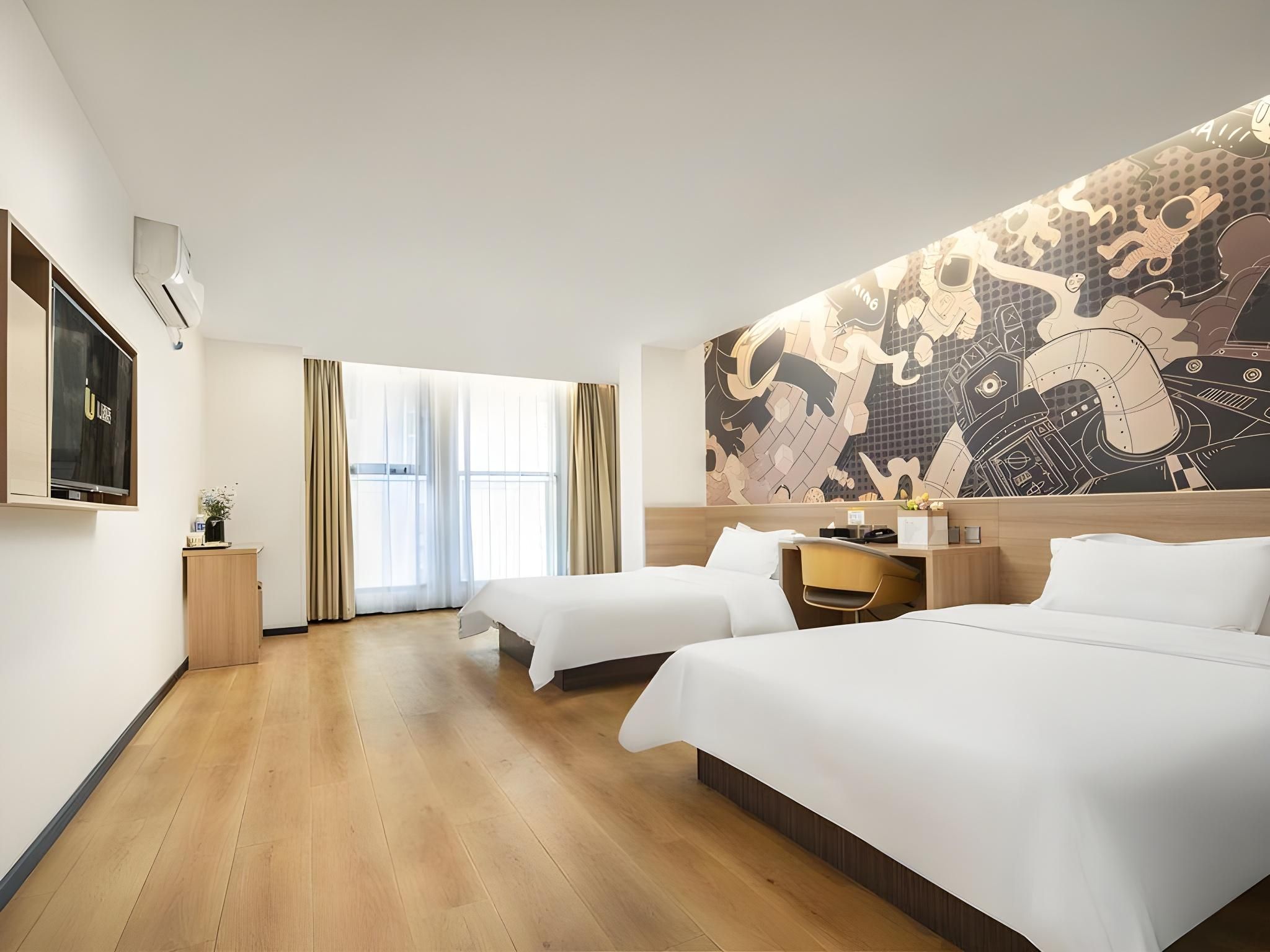 Super Twin Room