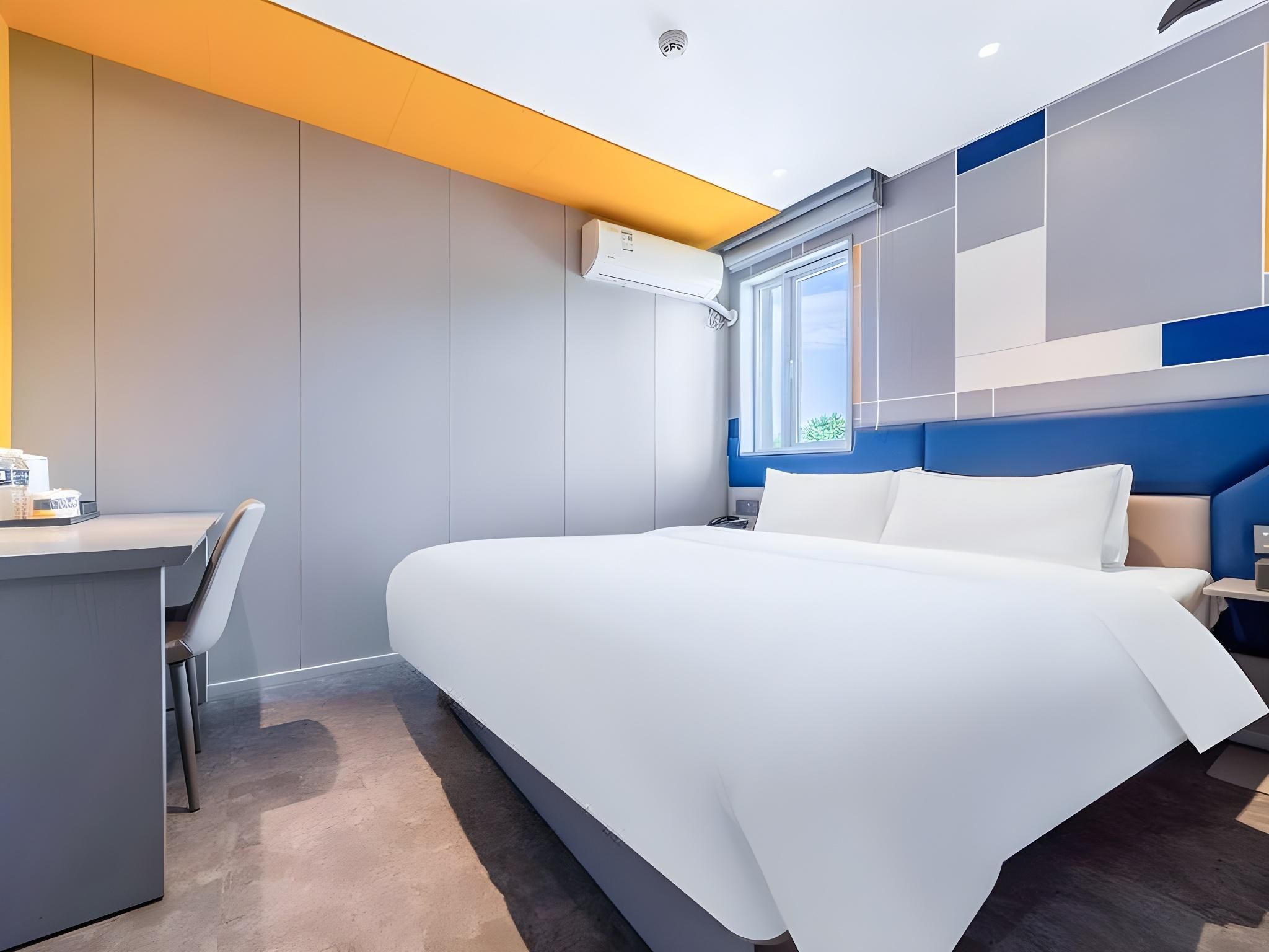 7 Days - Zizhu Bed Room