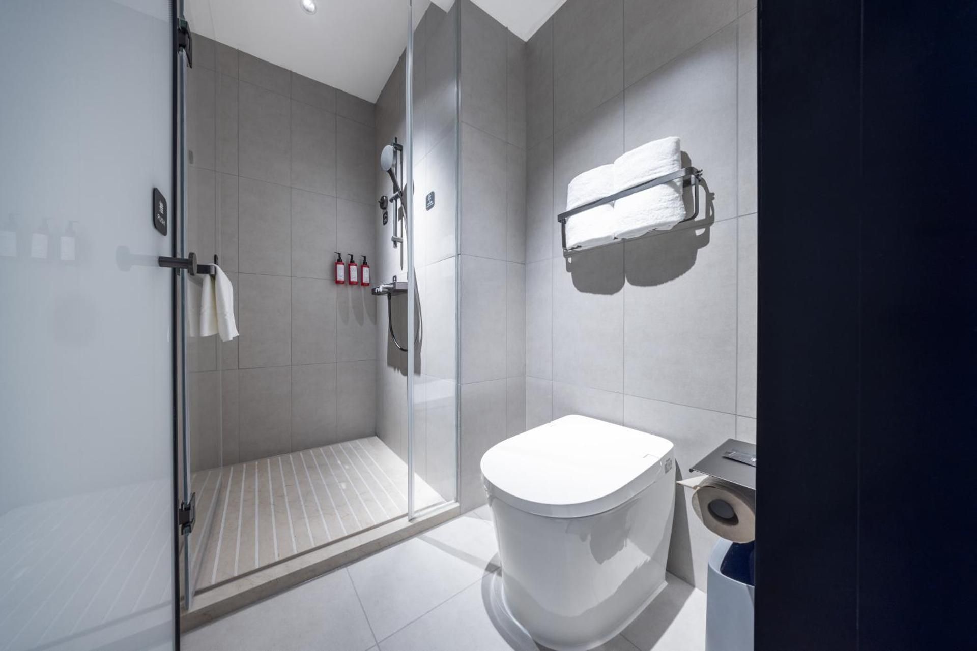 Standard Twin Bed Room