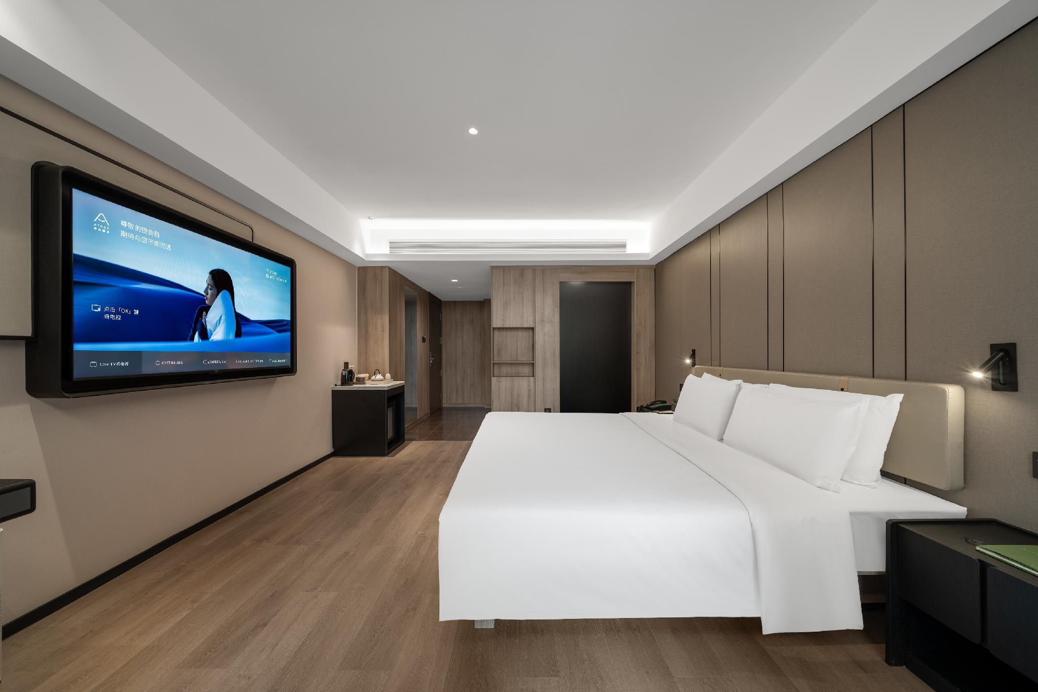 Executive Queen Room with Balcony