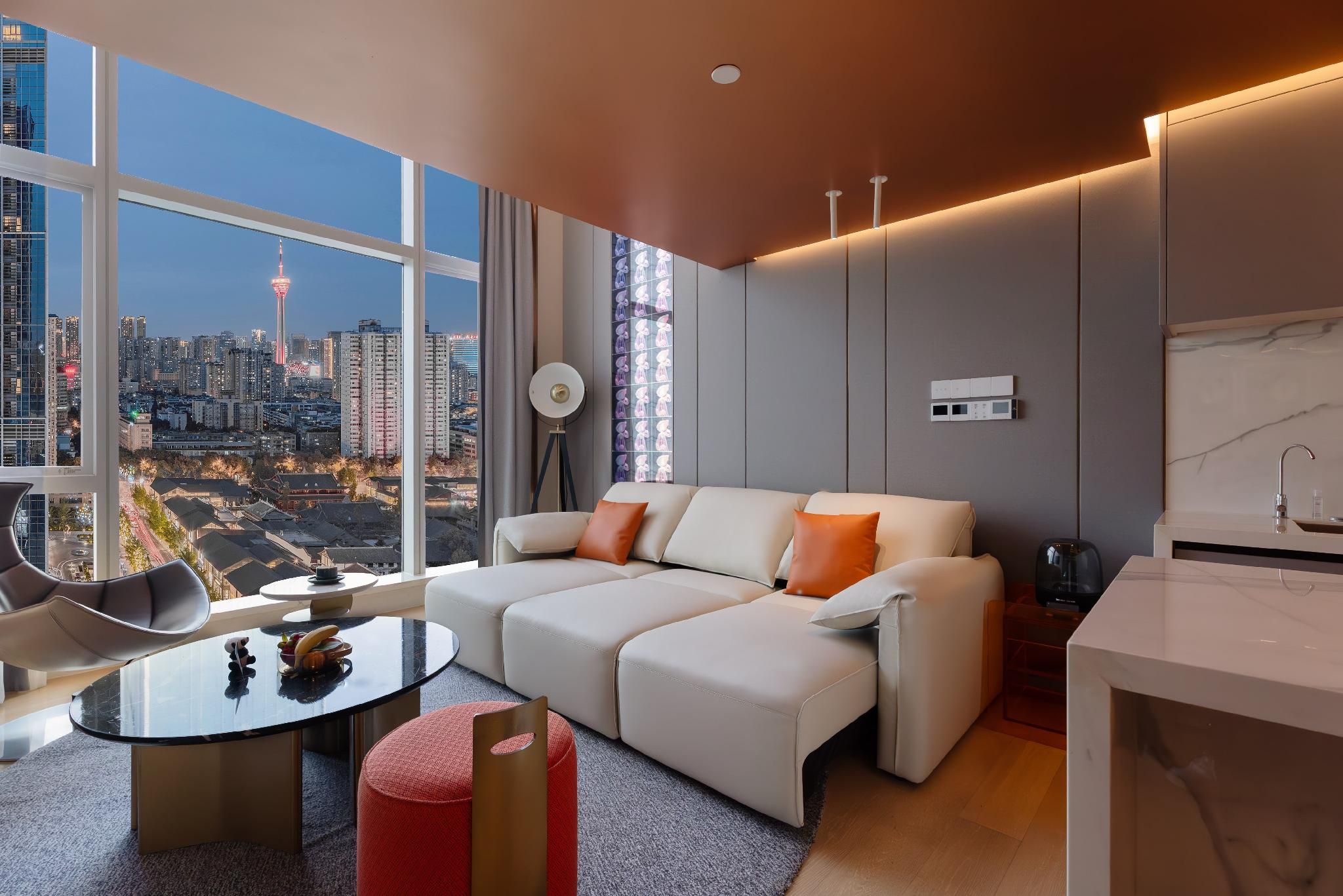 Family Loft Suite - 1 Bedroom and 1 Electric Sofa Bed - Taikoo Li View