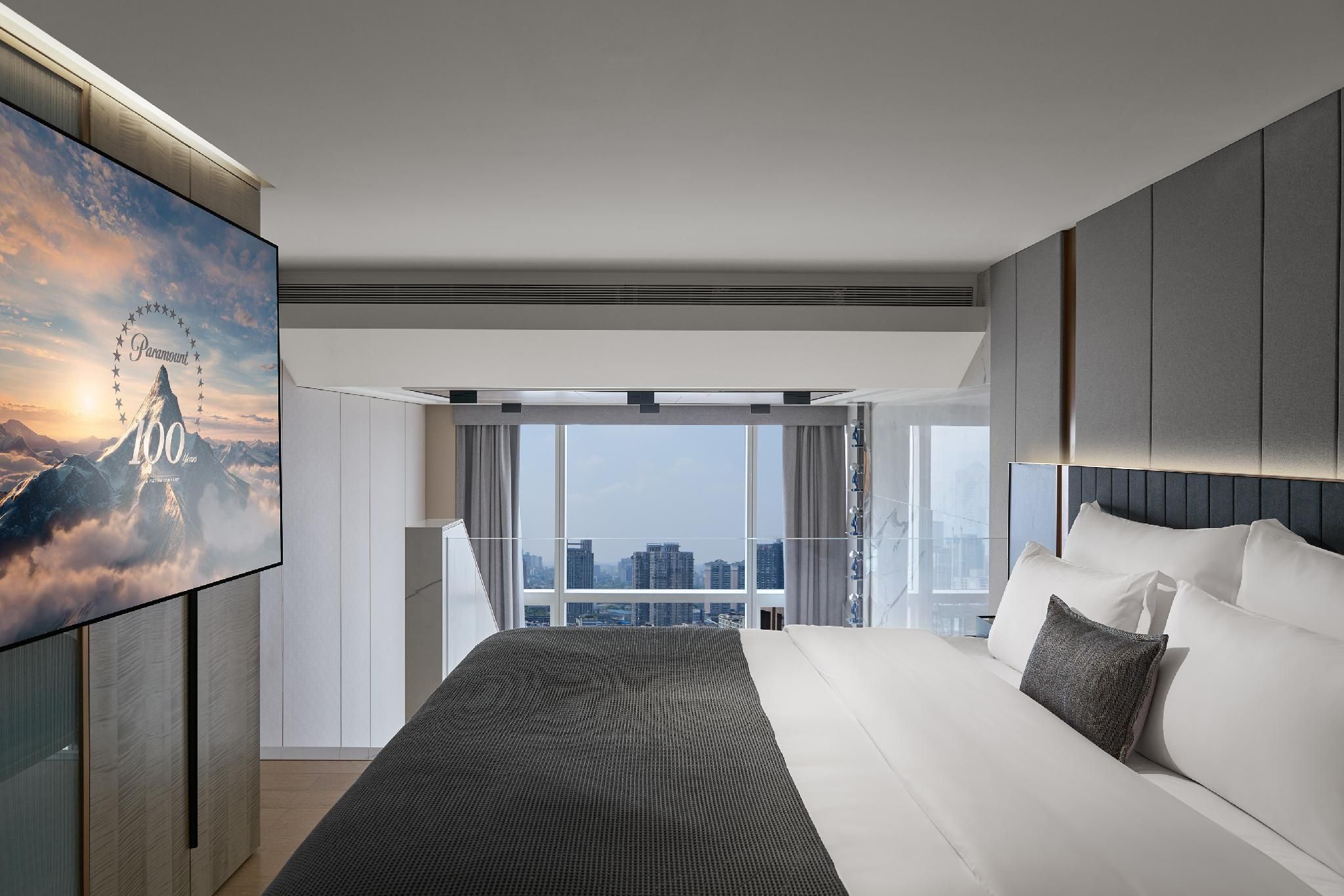 Loft E