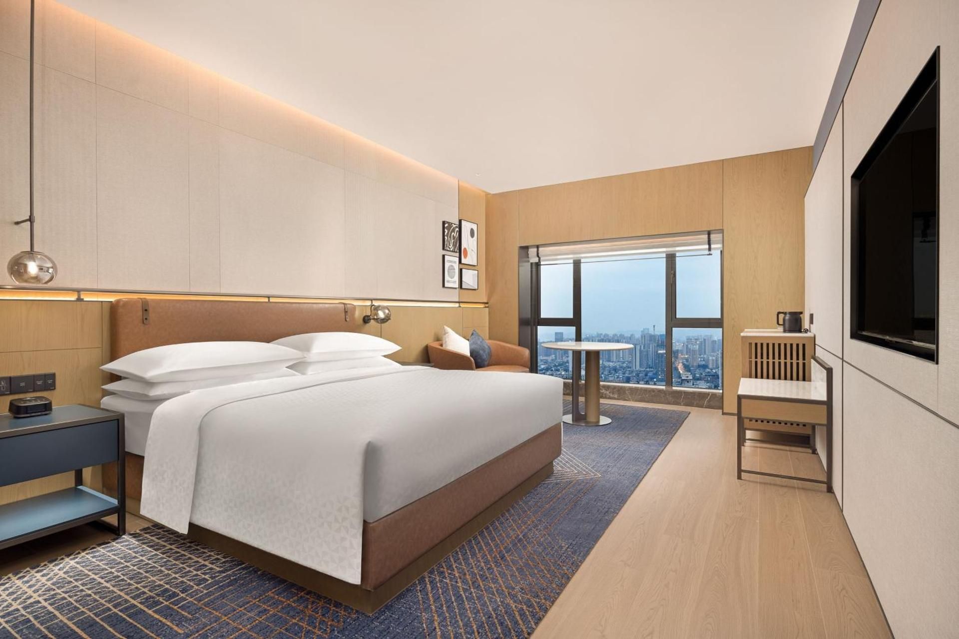 Sky View King Room