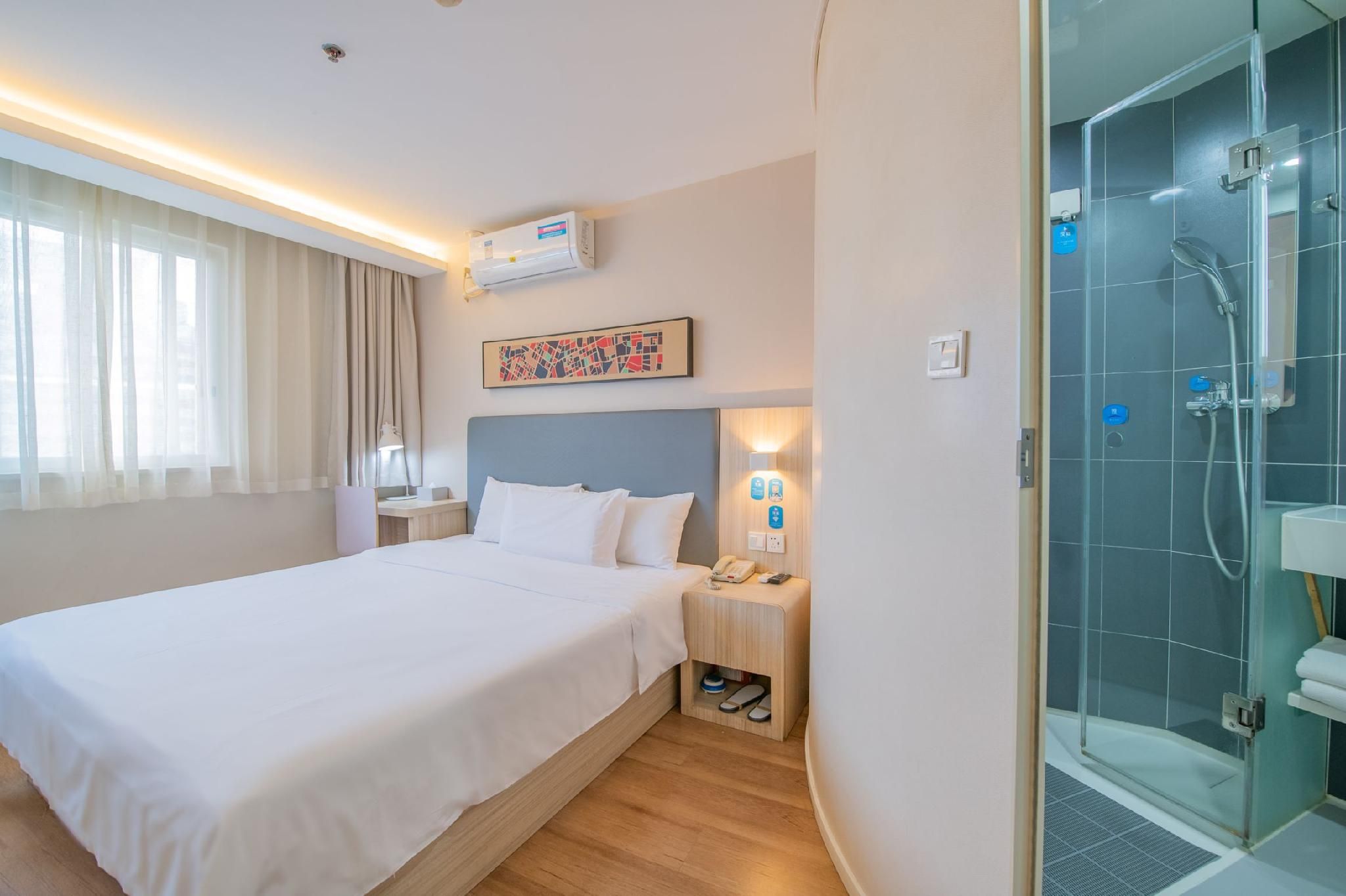 Business Queen Bed Room
