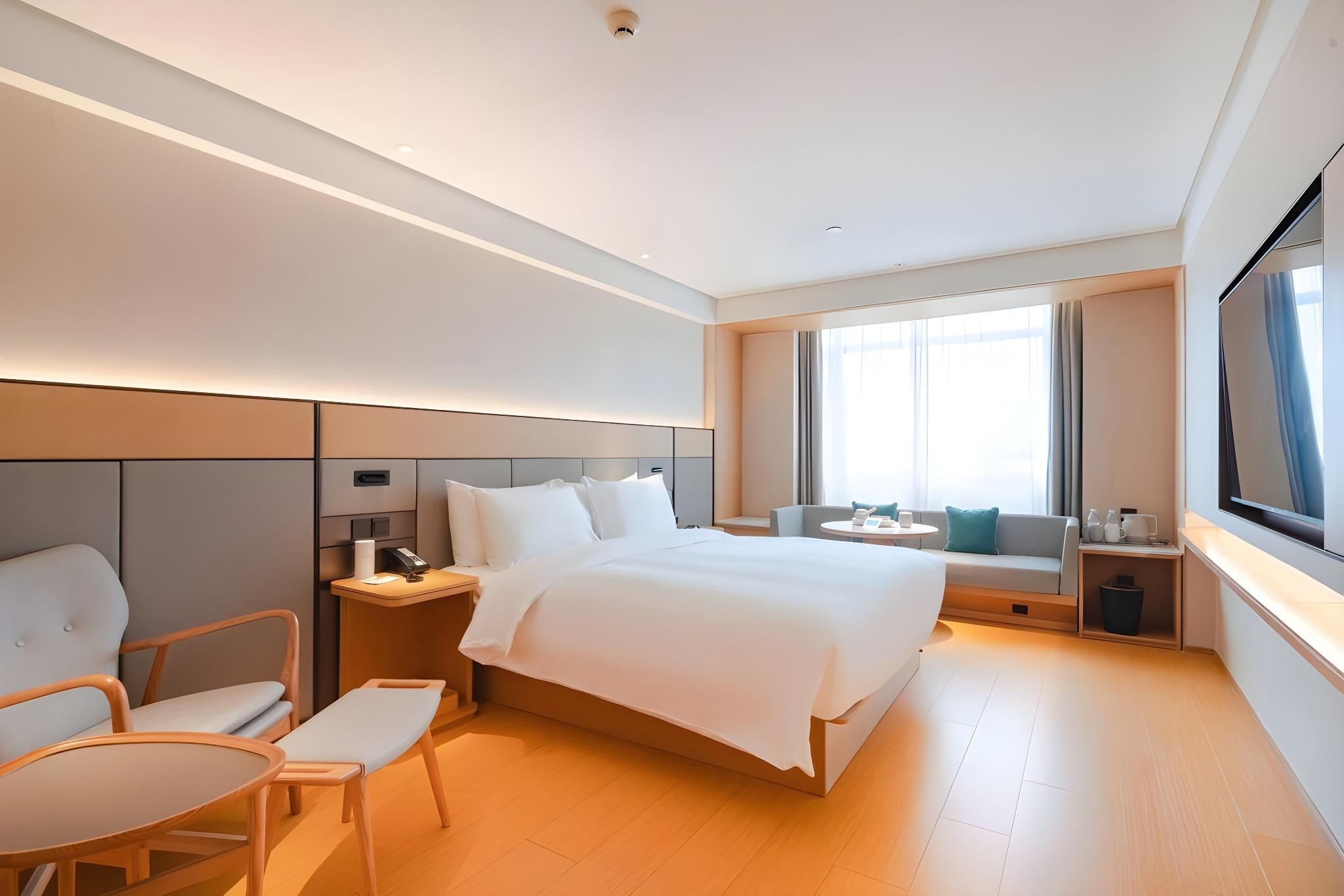 Business Queen Bed Room