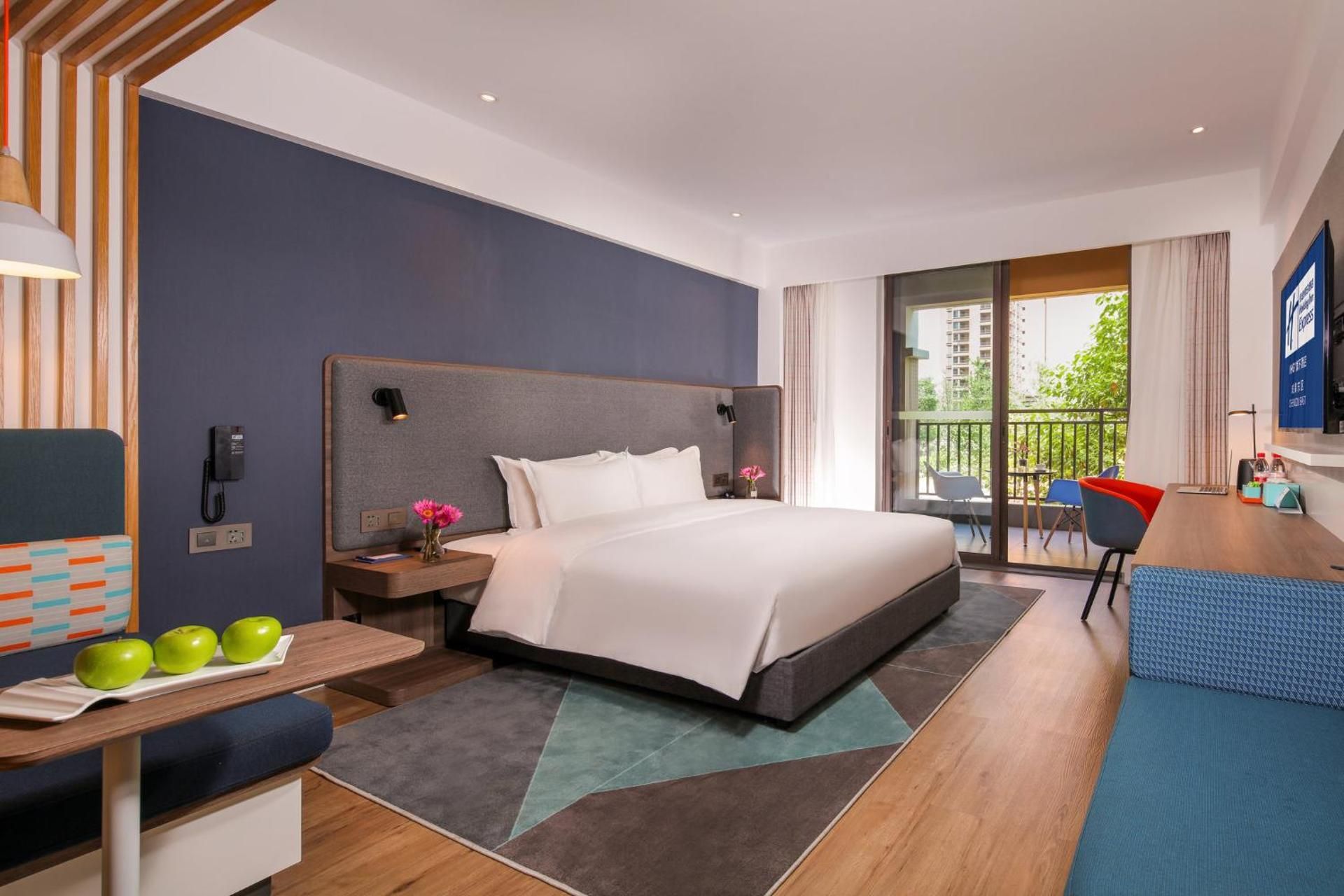 Standard King Room - Accessible