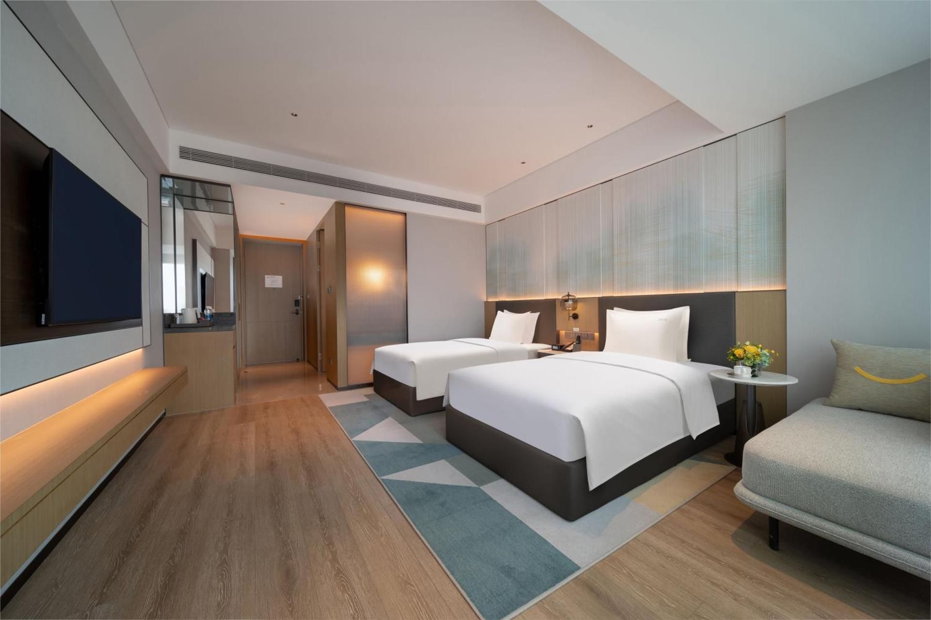 High Floor Standard Twin Room