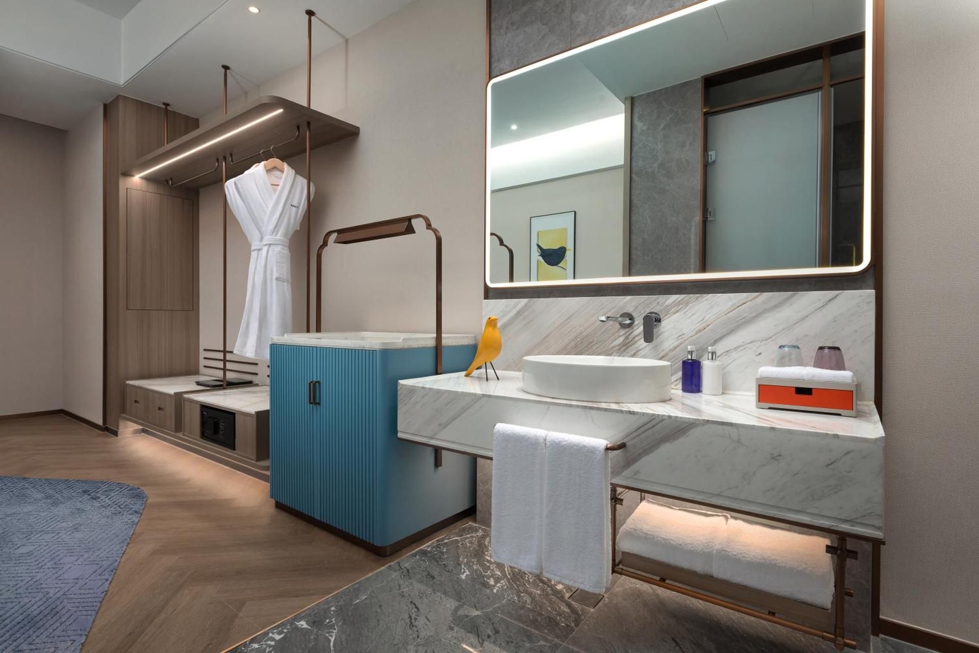 Super King Suite