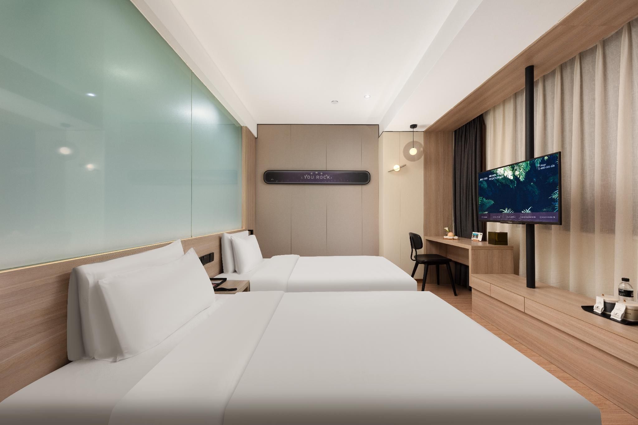 Atour - Elegant Twin Bed Room