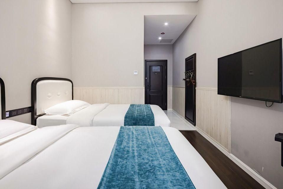 Featured Twin Room