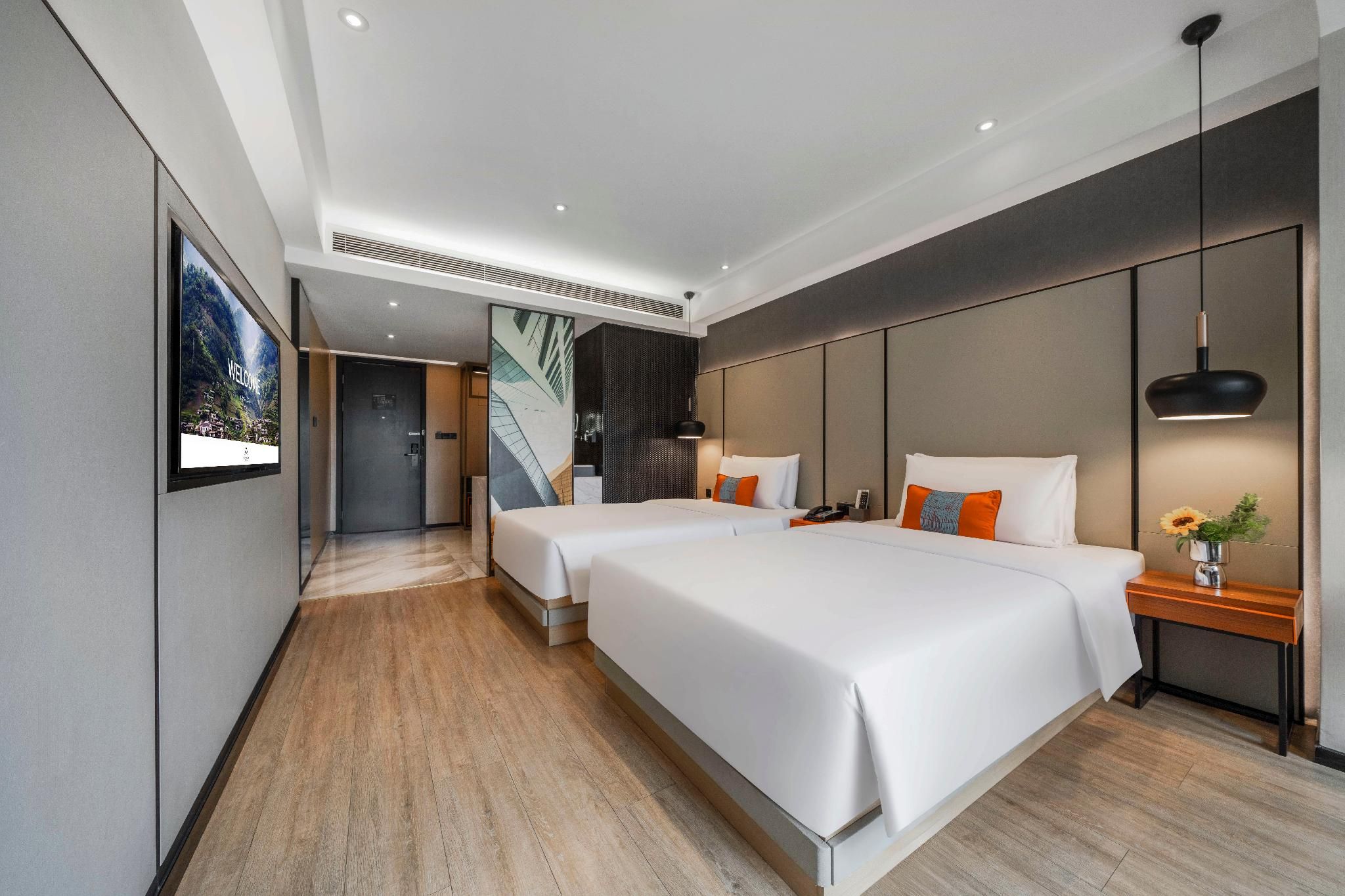 Superior Twin Room with City View