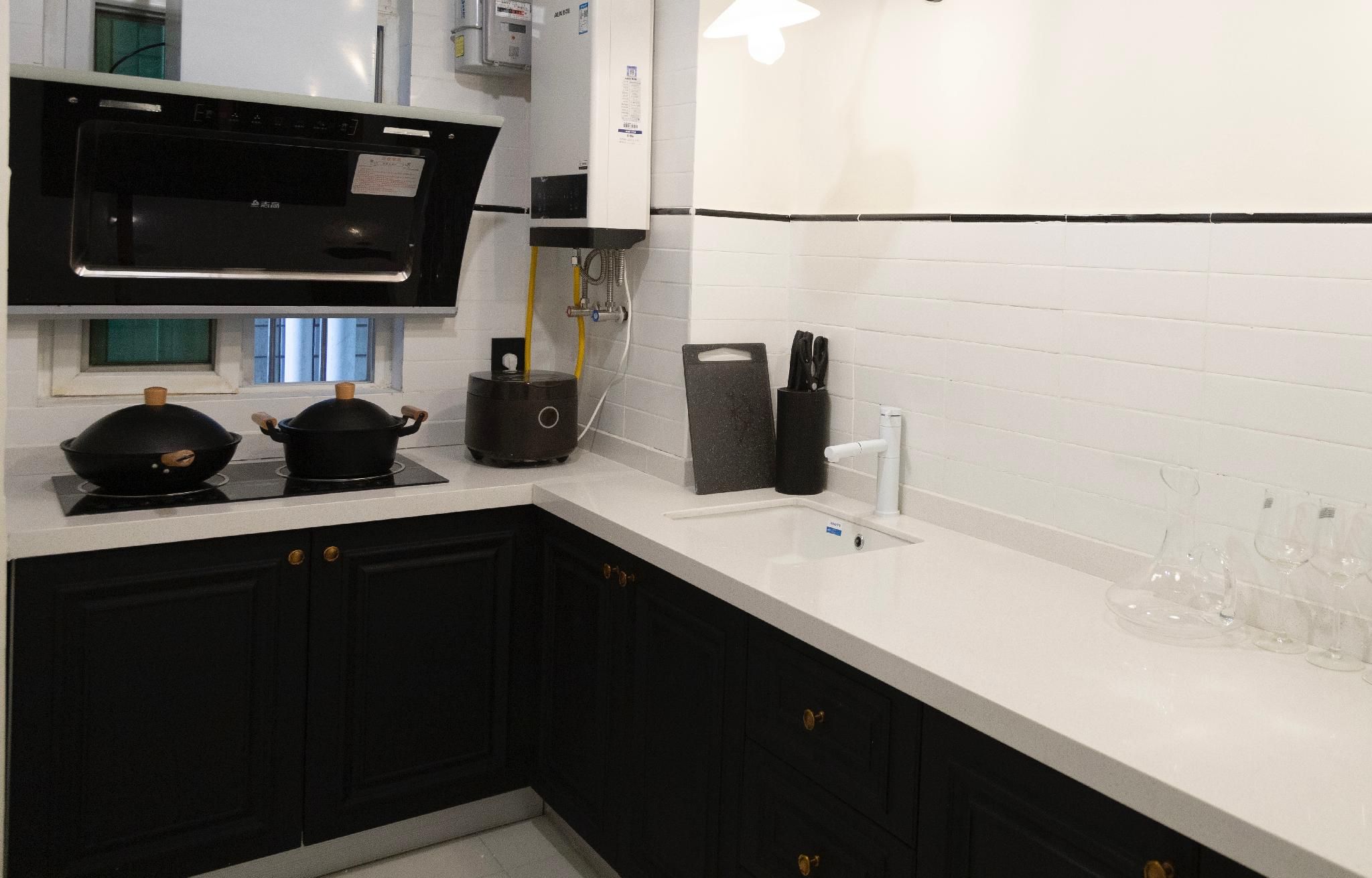 2 Bedroom 1 Bathroom Apartment