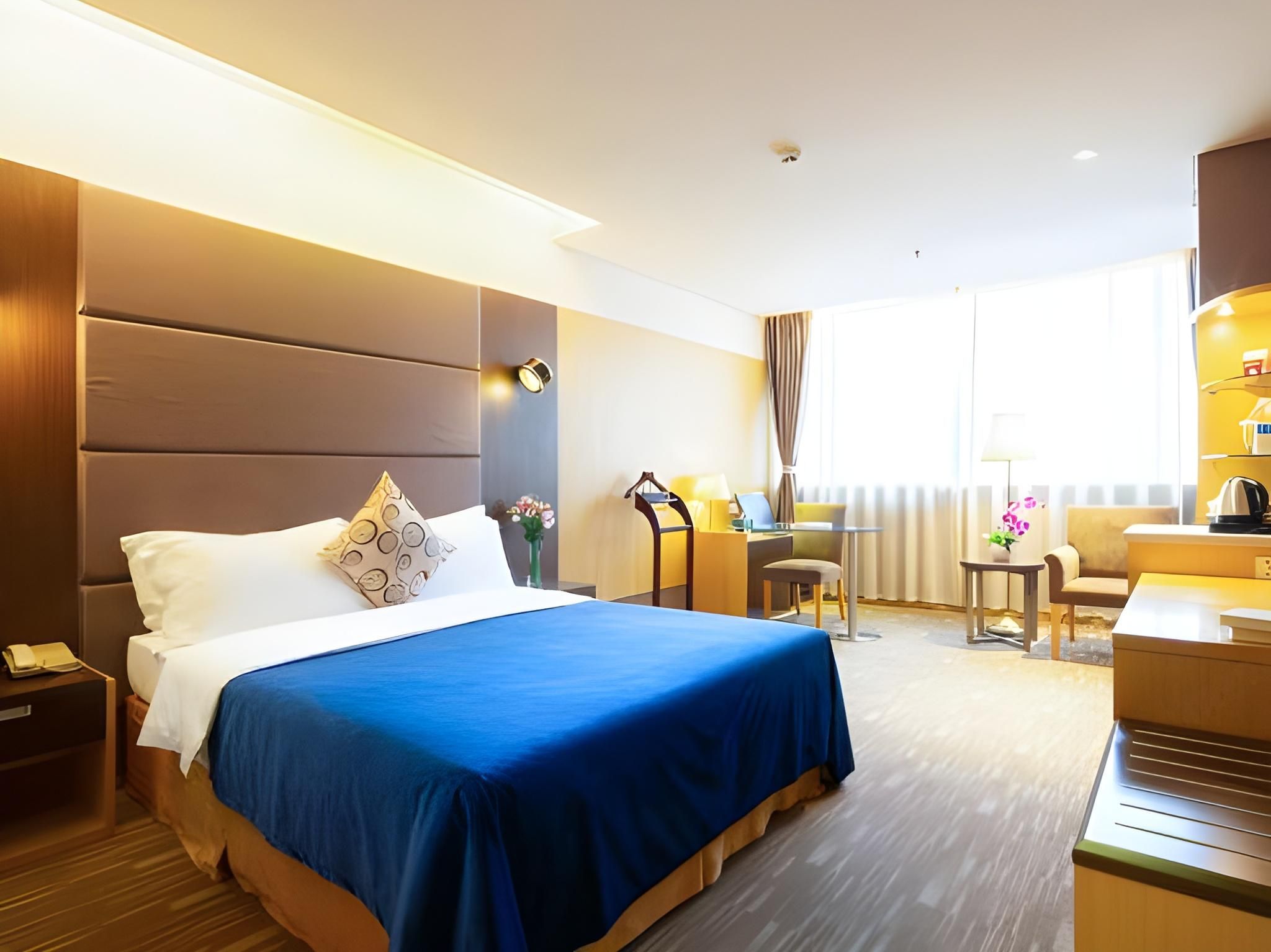 Executive Queen Room