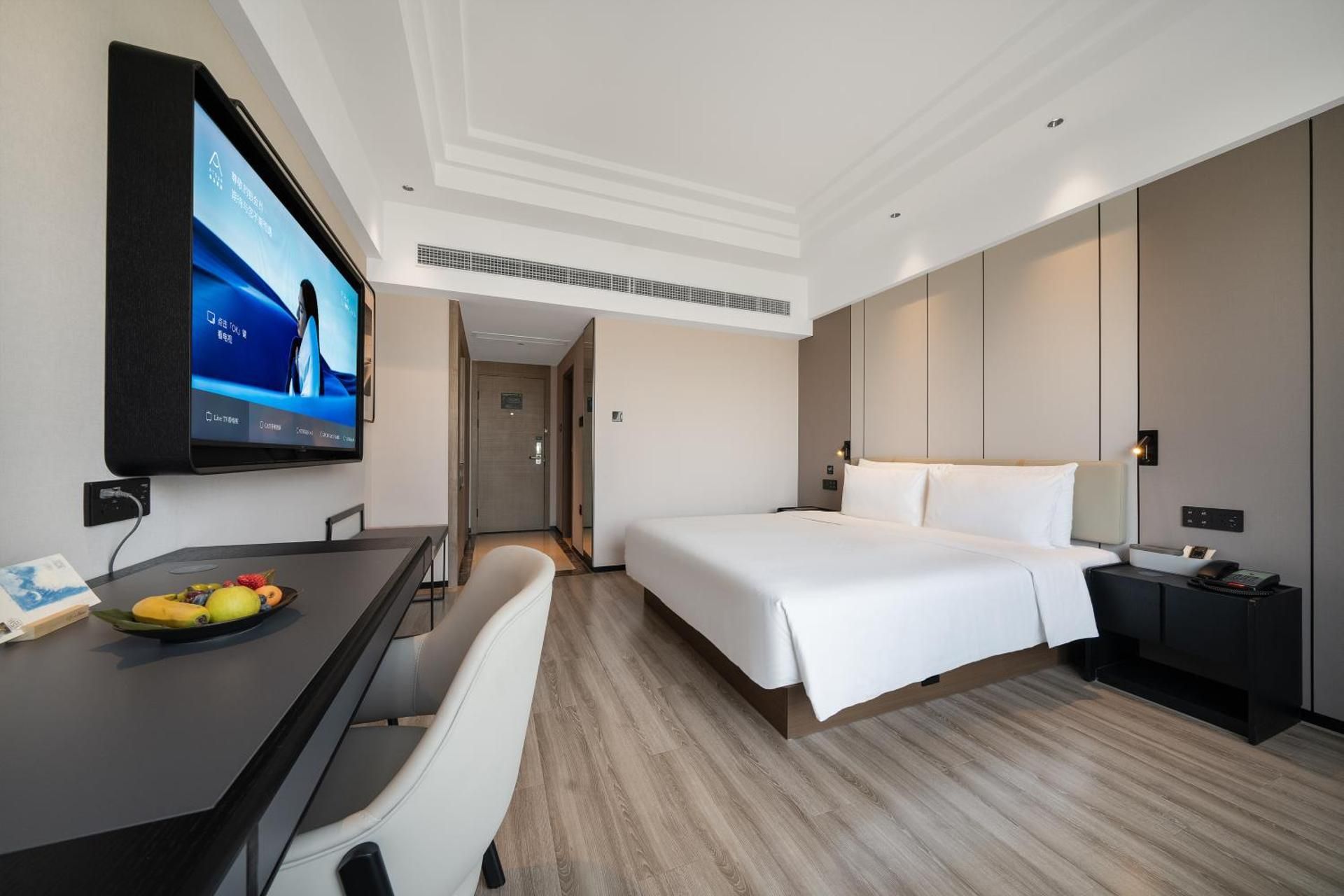 Single Room with Lake View