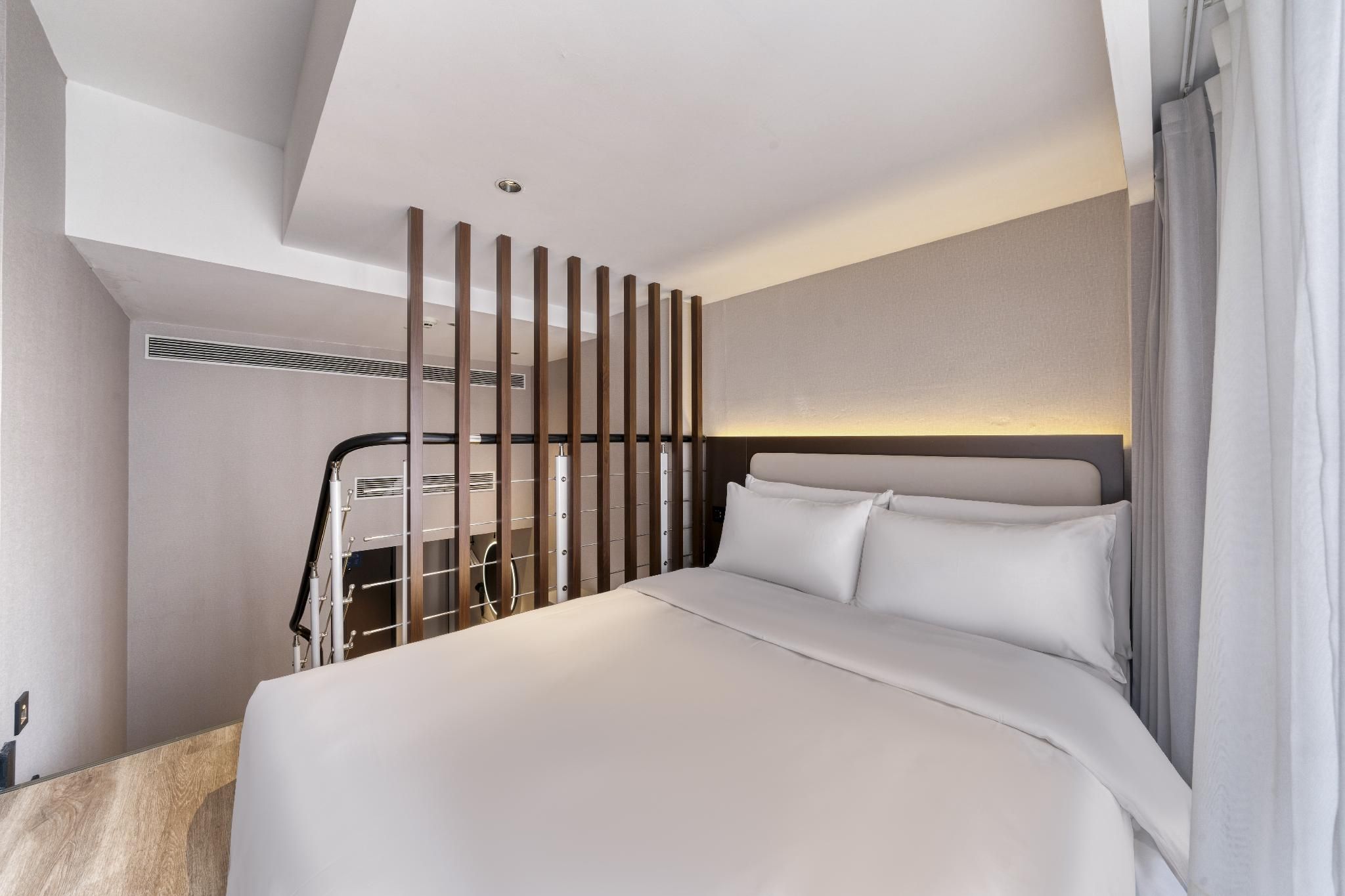 Duplex Parent-child Suite
