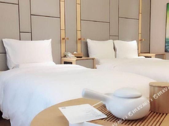 Twin Superior Room