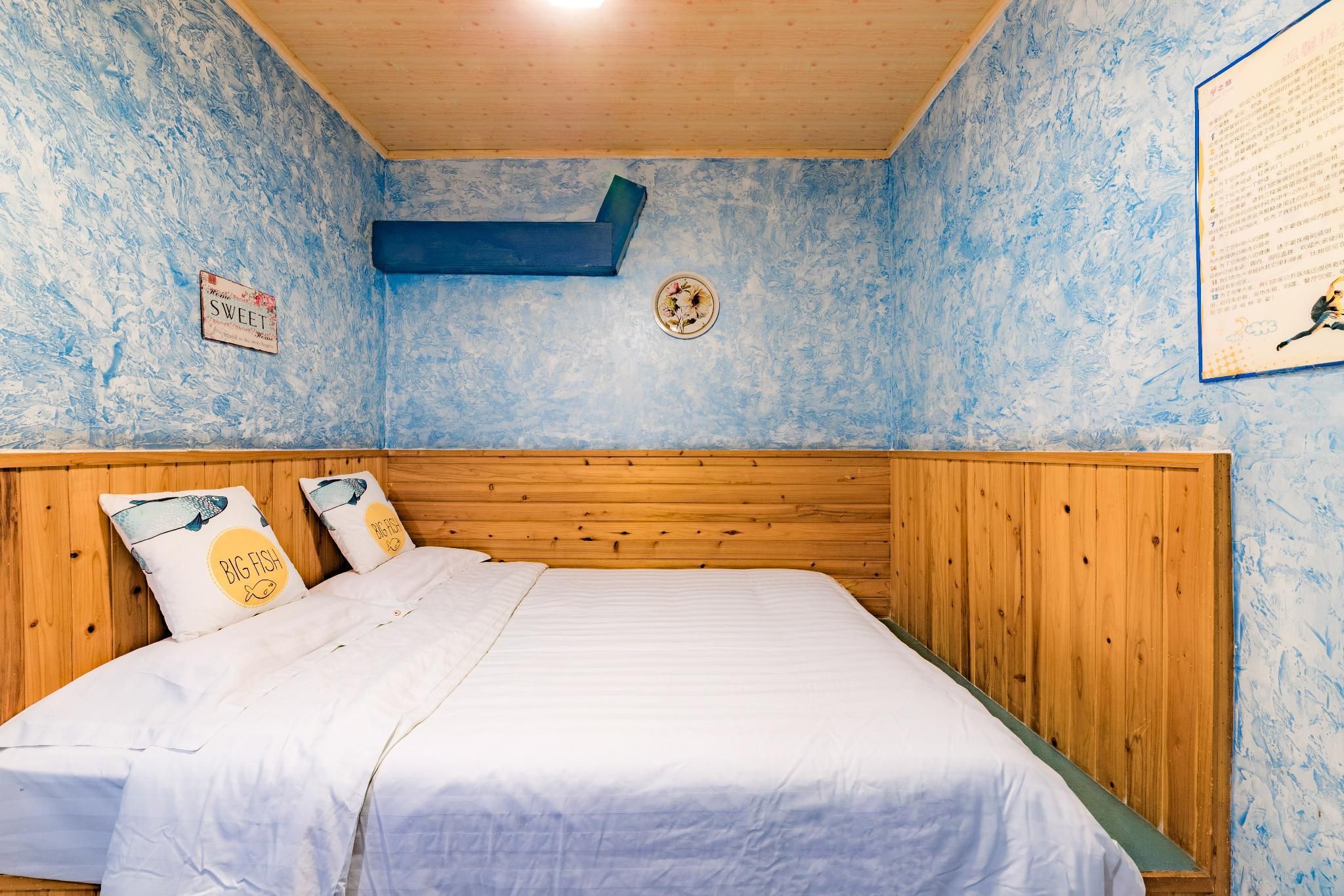 Double Room with shared bathroom room