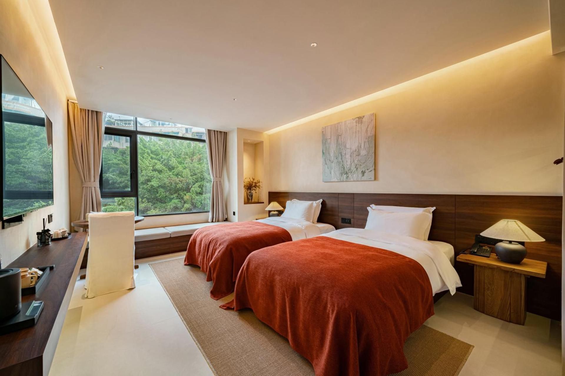 Superior Twin Room