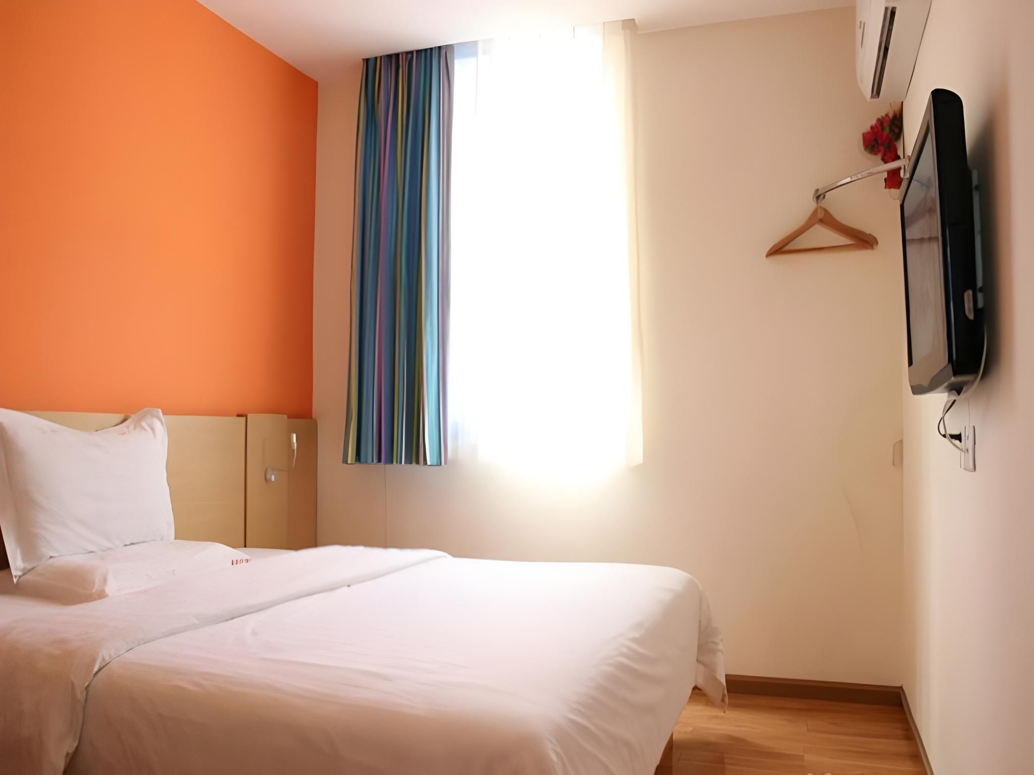 7 Days - Zizhu Bed Room