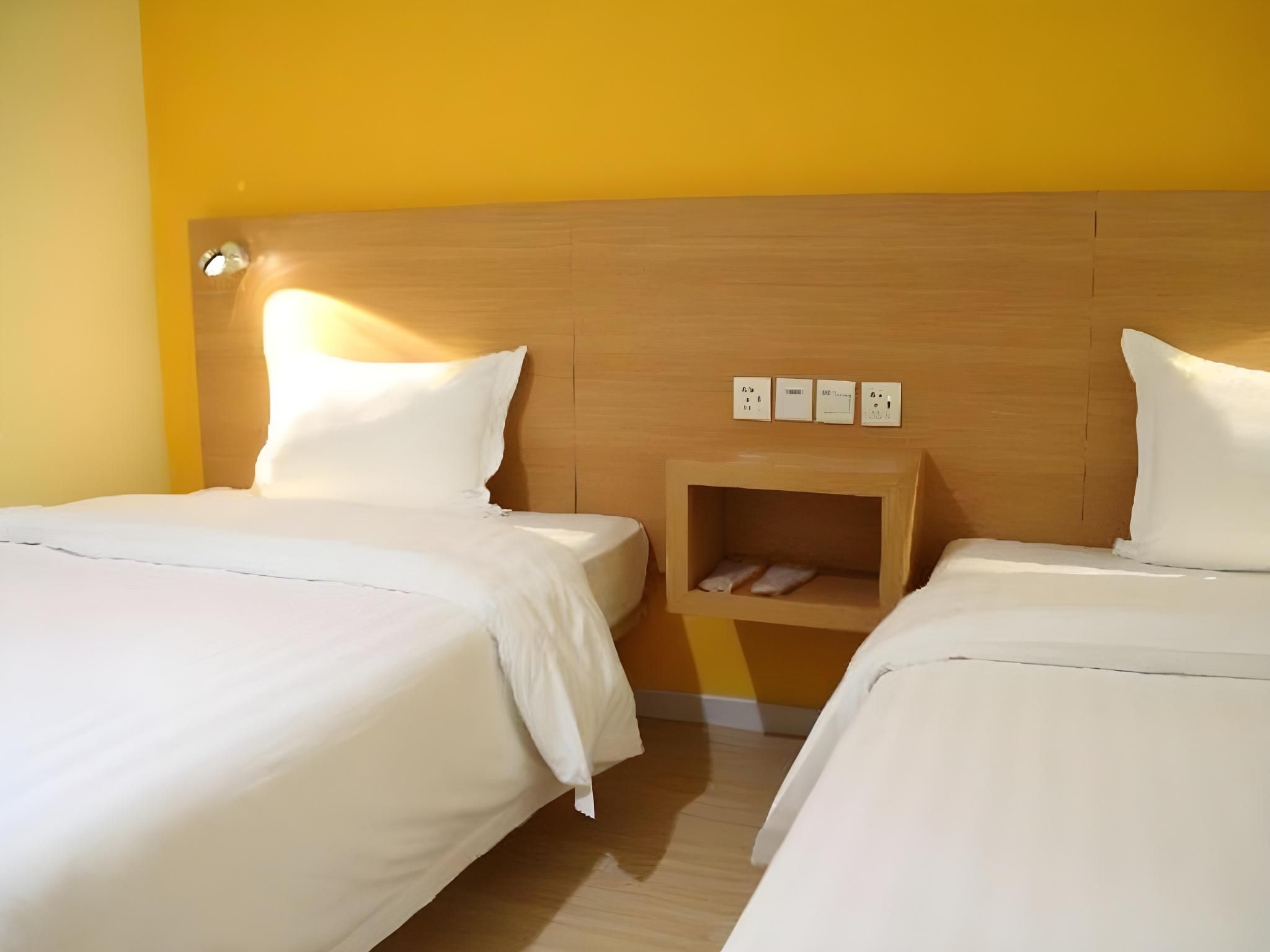 7 Days - Zizhu Twin Room