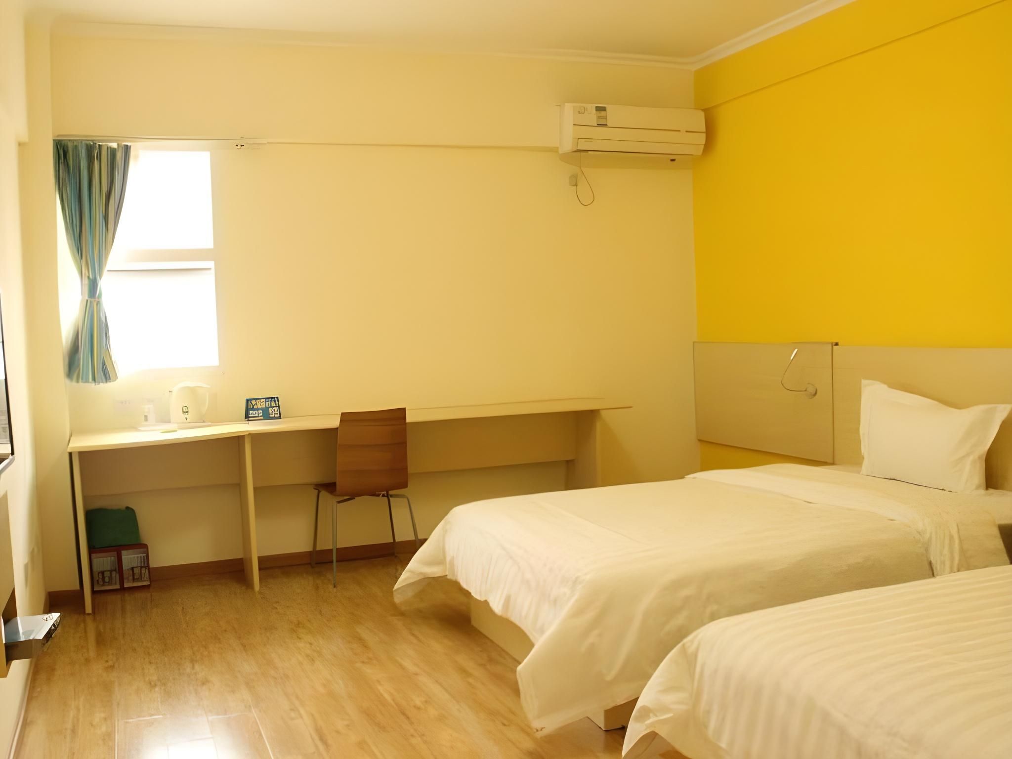 Corporate Twin, Guest room, 2 Twin/Single Bed(s), City view