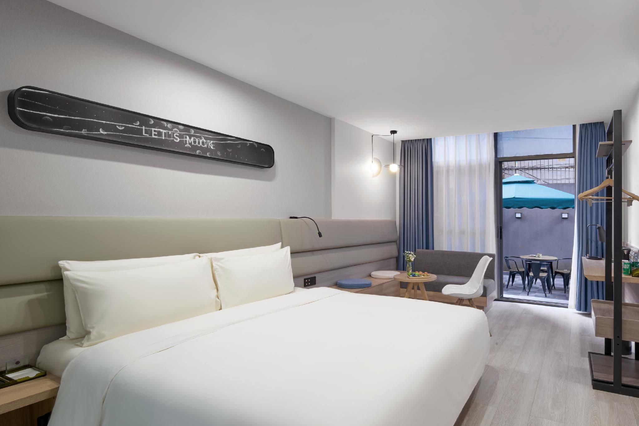 Atour - Superior 1 Bed Room with Courtyard