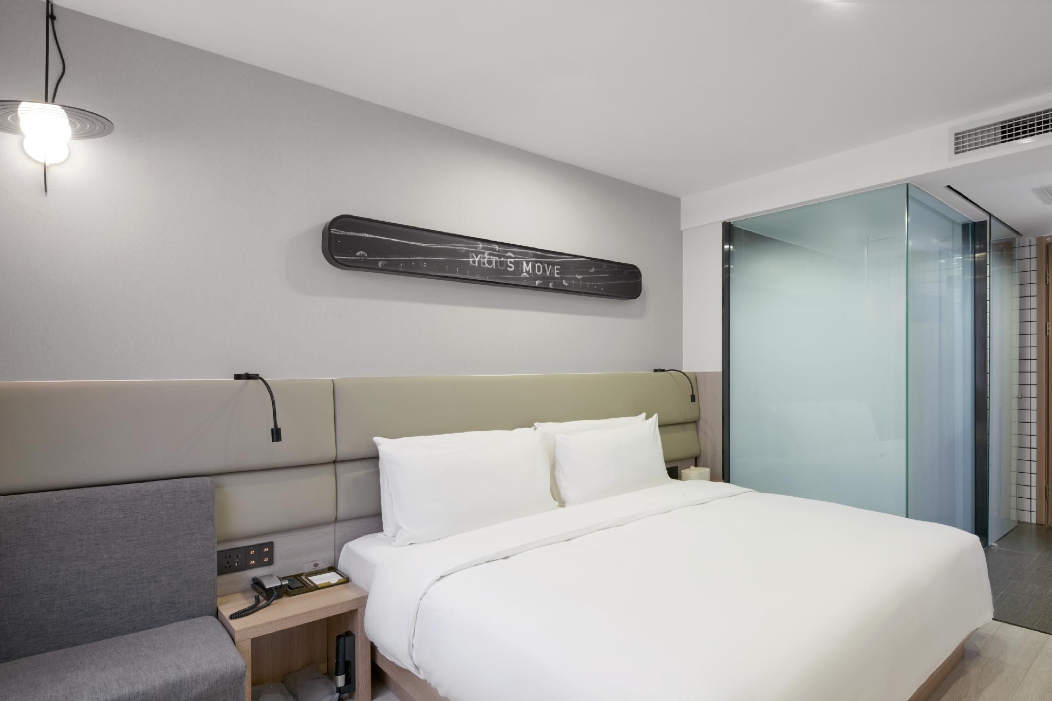 Standard King Room