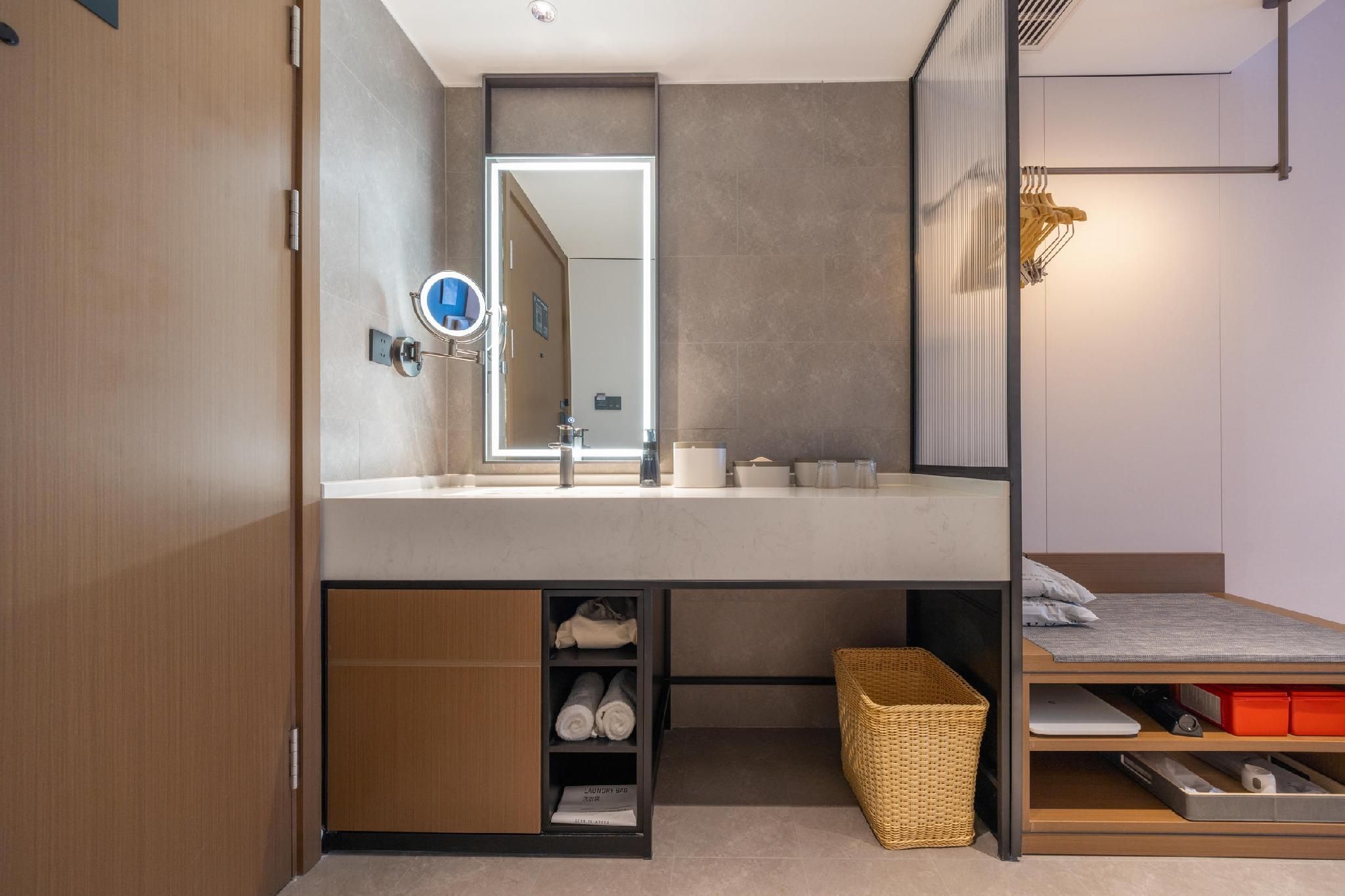 Atour - Premium Twin Room