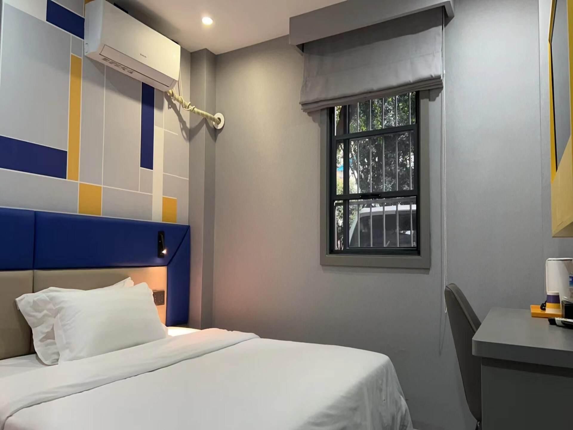 7 Days - New 1 Bed Room