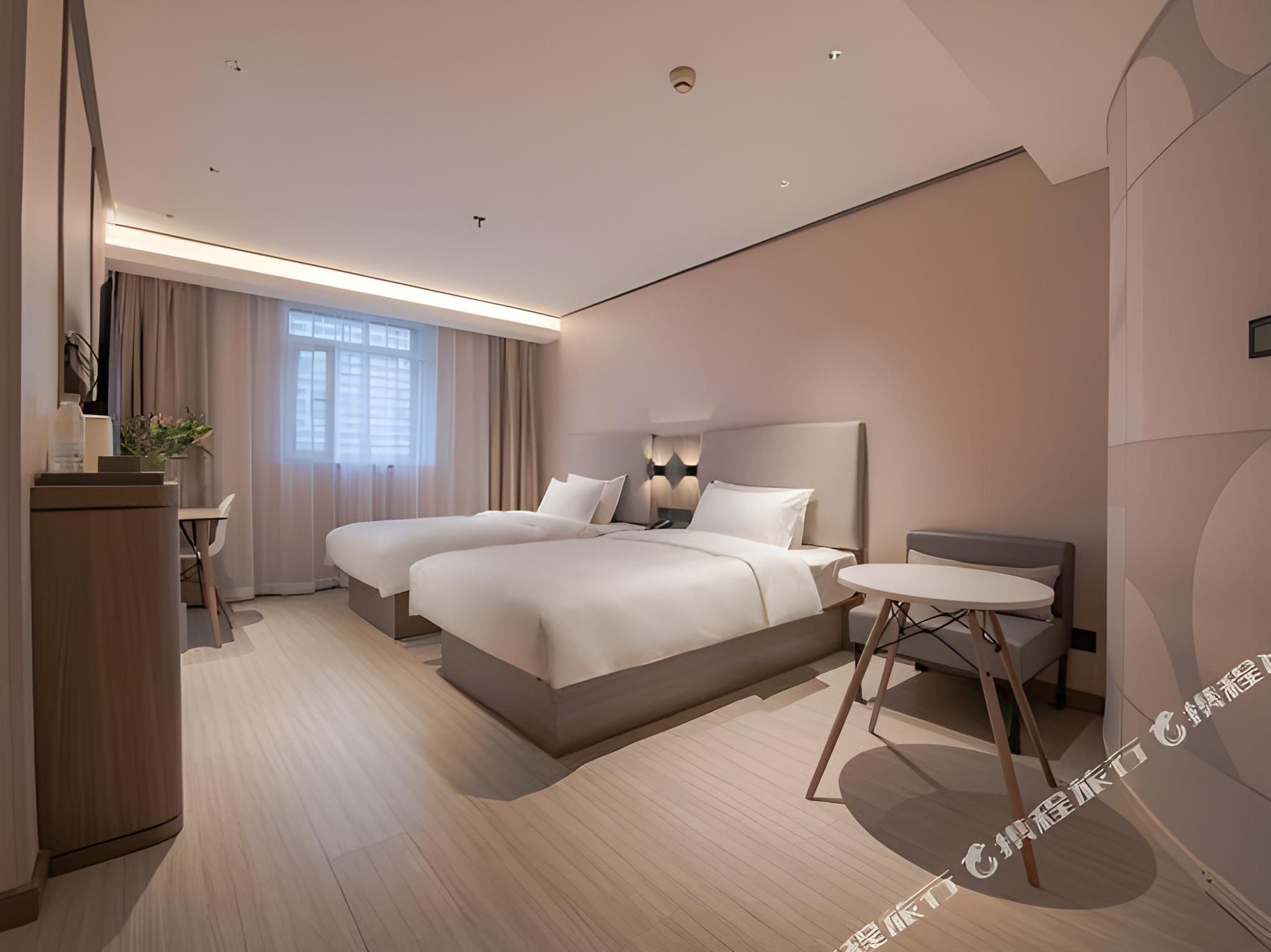 2 Bed Twin Superior Room