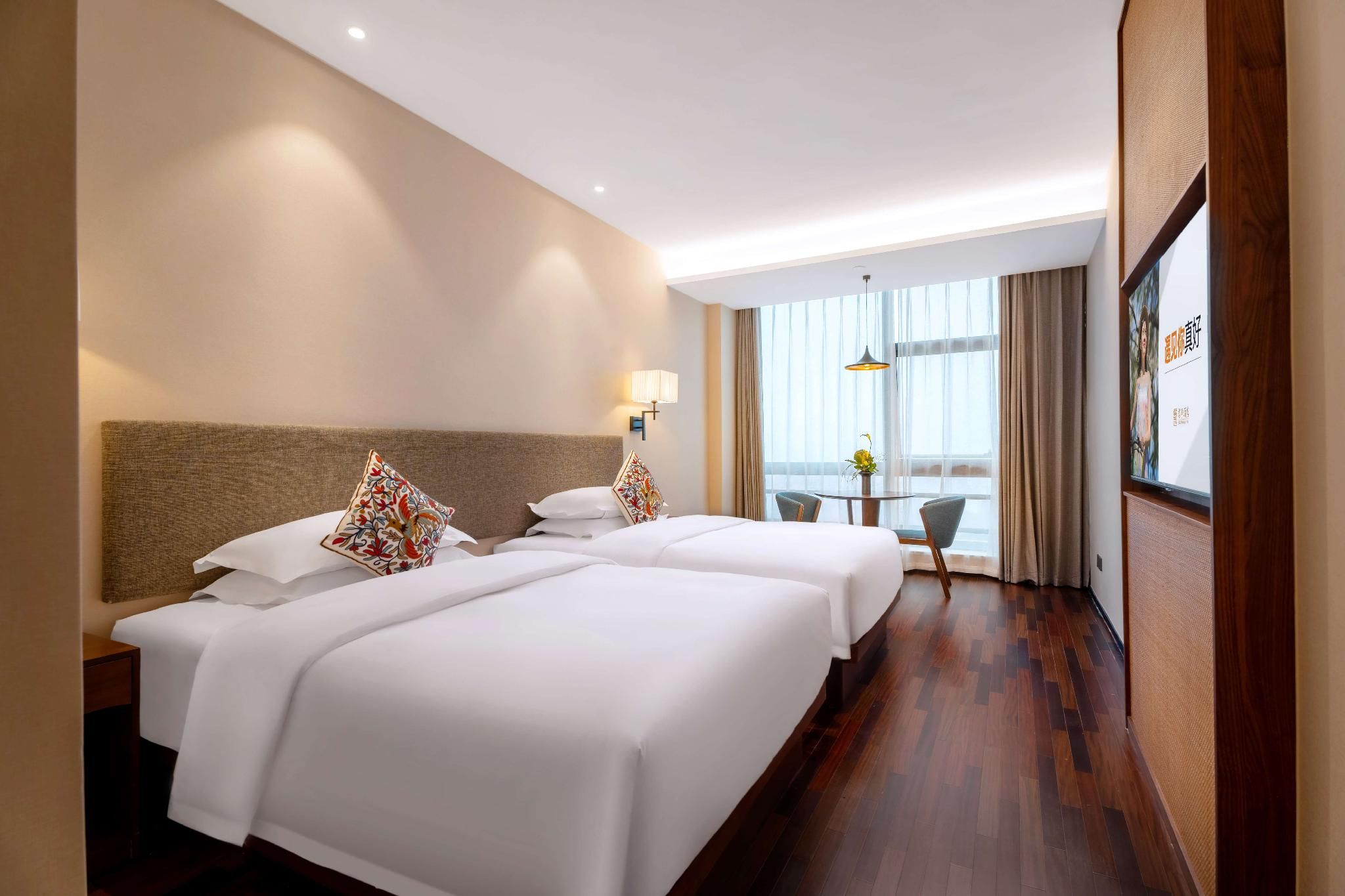 Deluxe Twin Bed Room