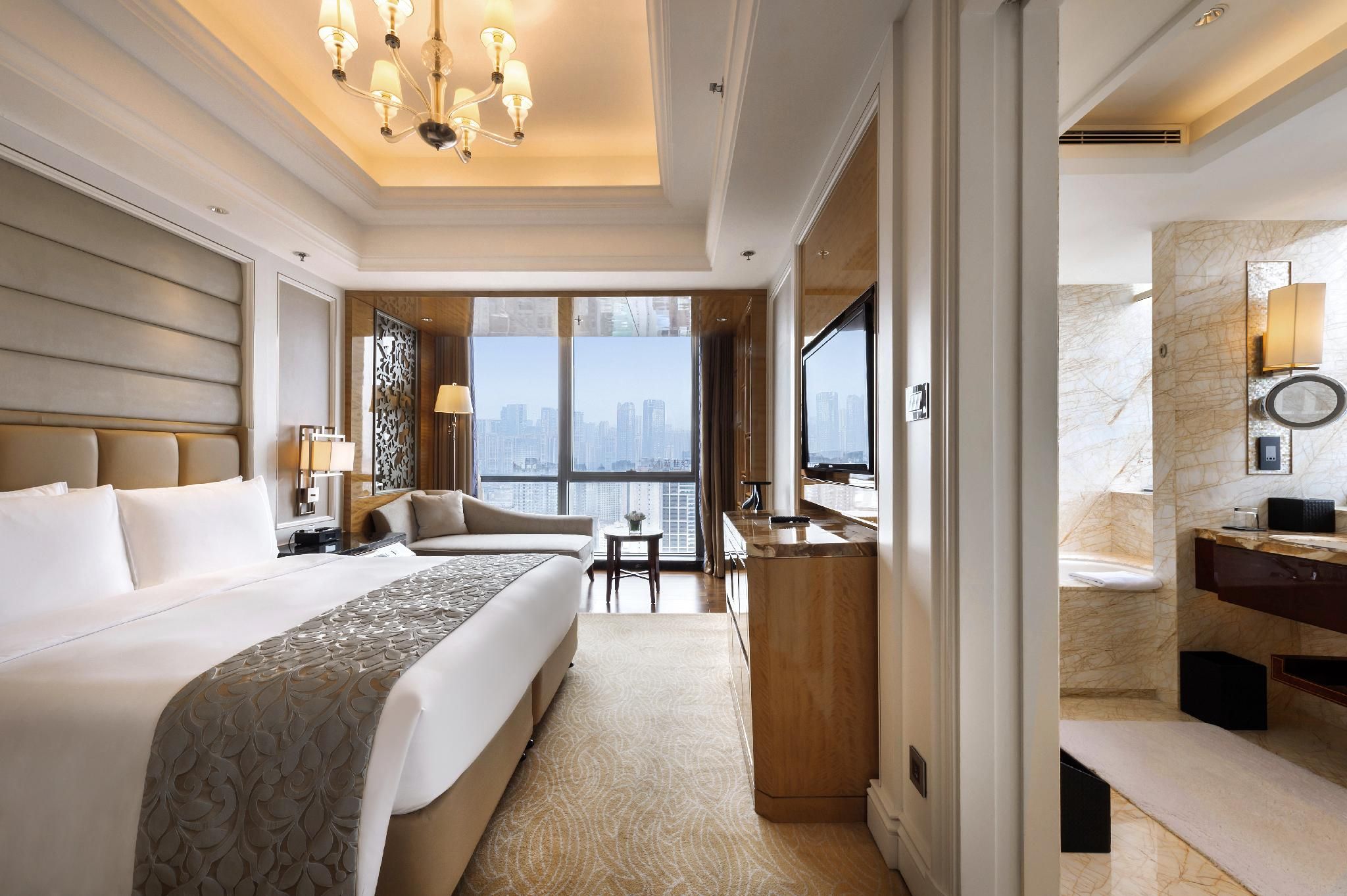 1 Bedroom Suite, 1 King, City view