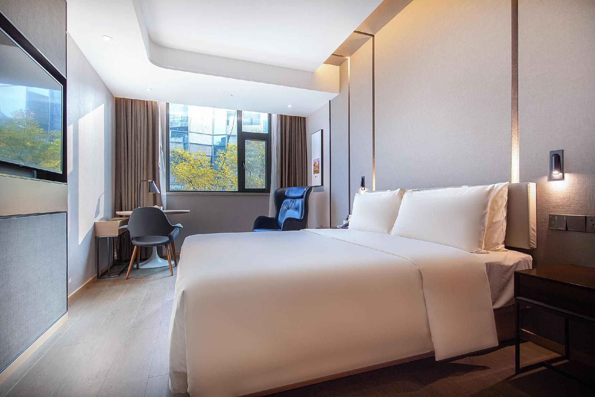 Executive room, Guest room, 1 Queen