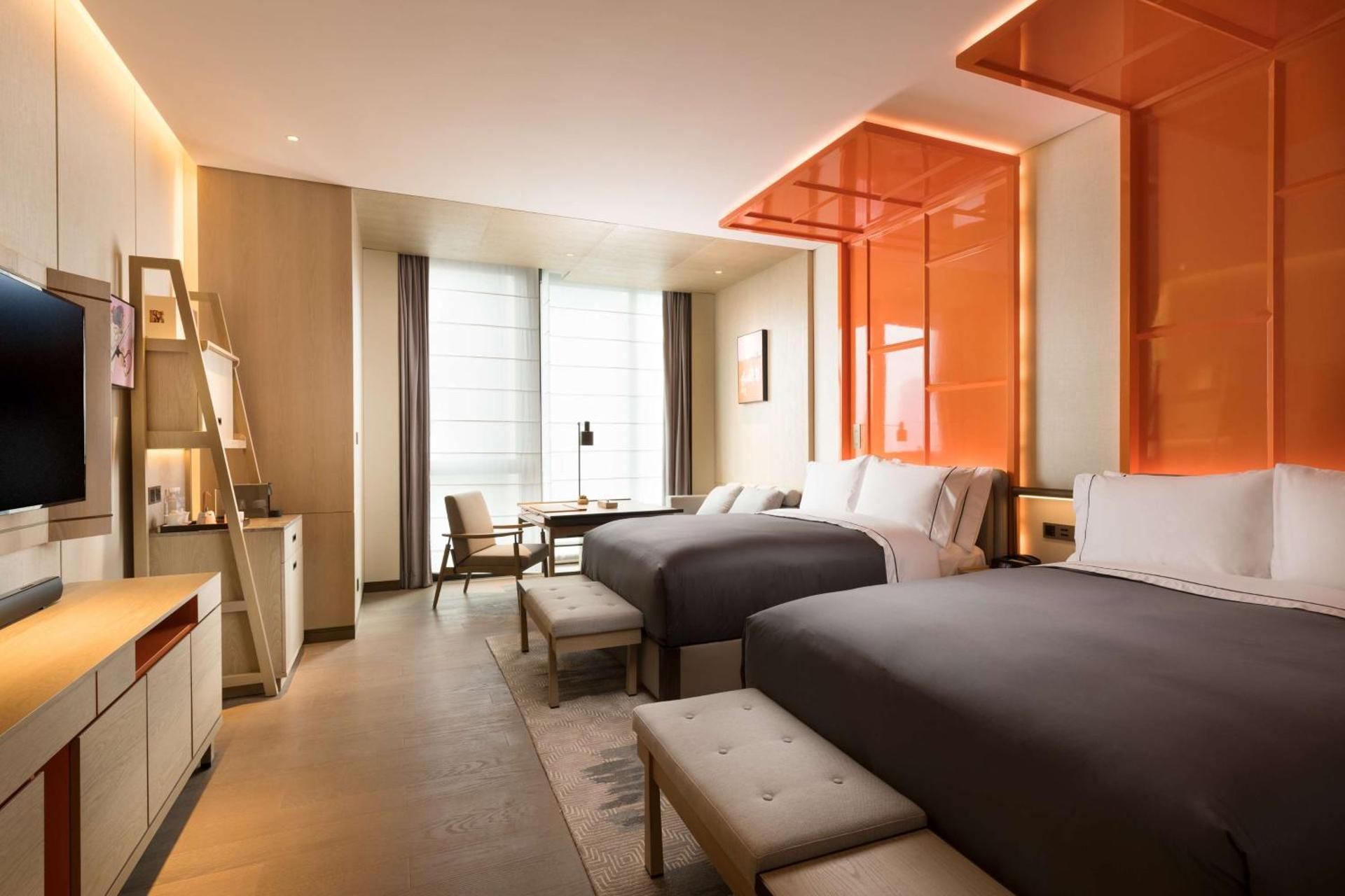 2 queen skyline tianfu square view room