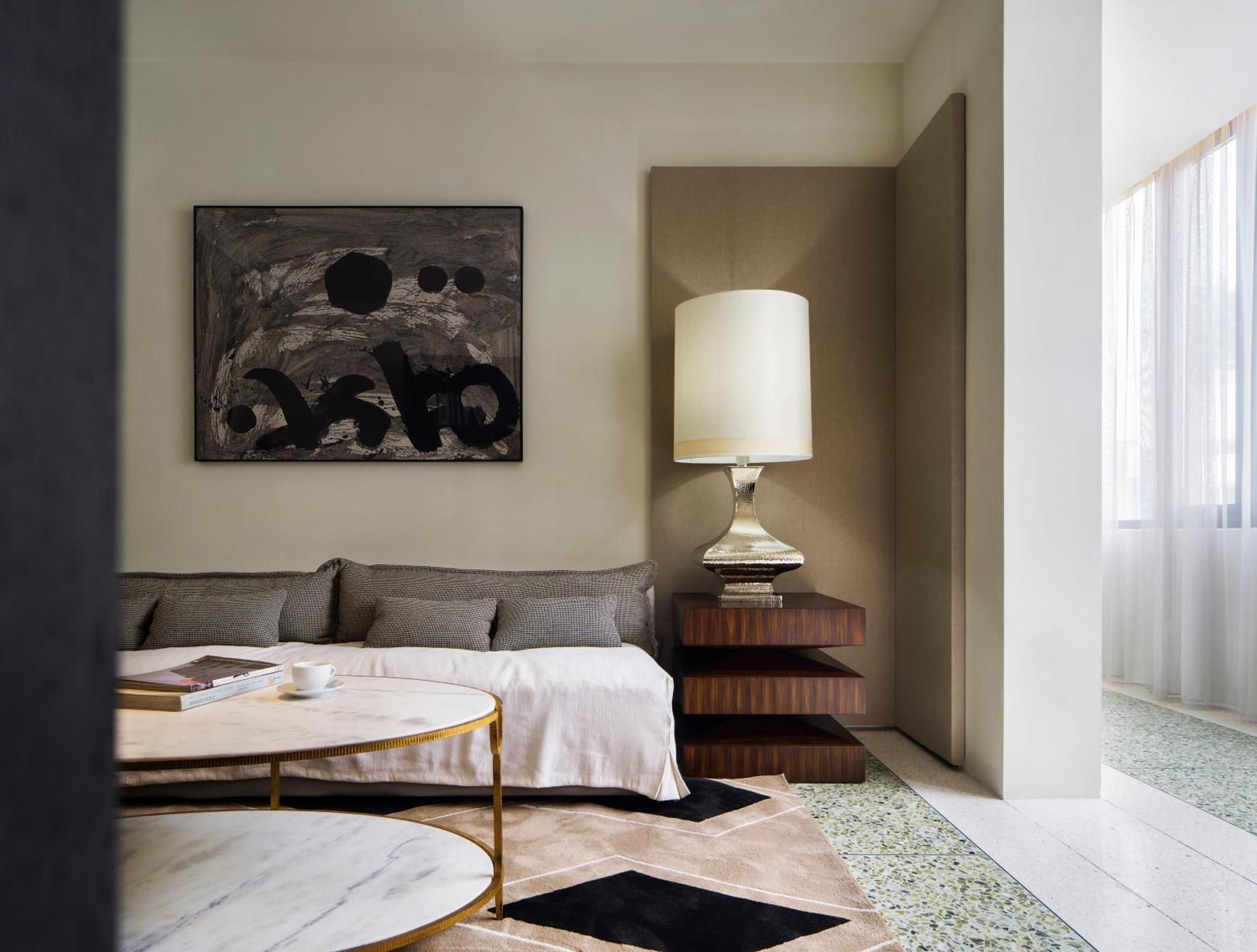 Queen Suite with Spa Bath