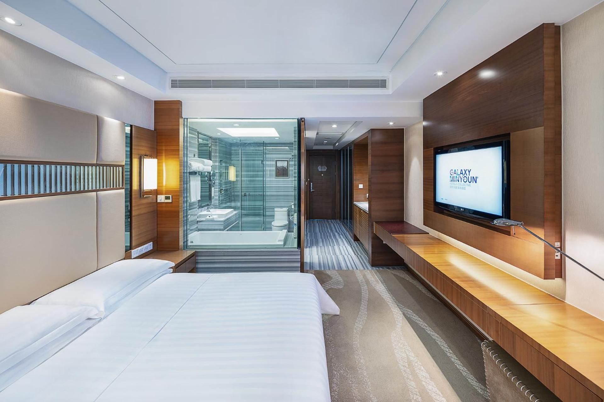 Traveler Room