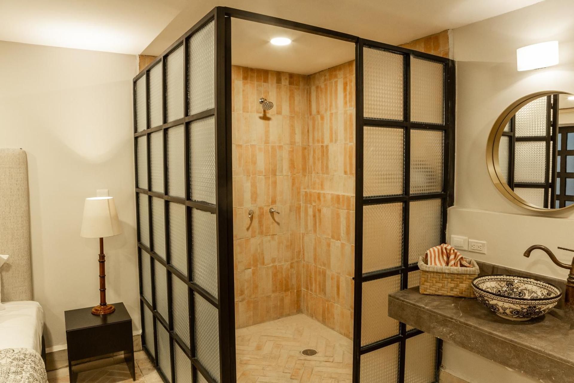 One-Bedroom Deluxe Apartment