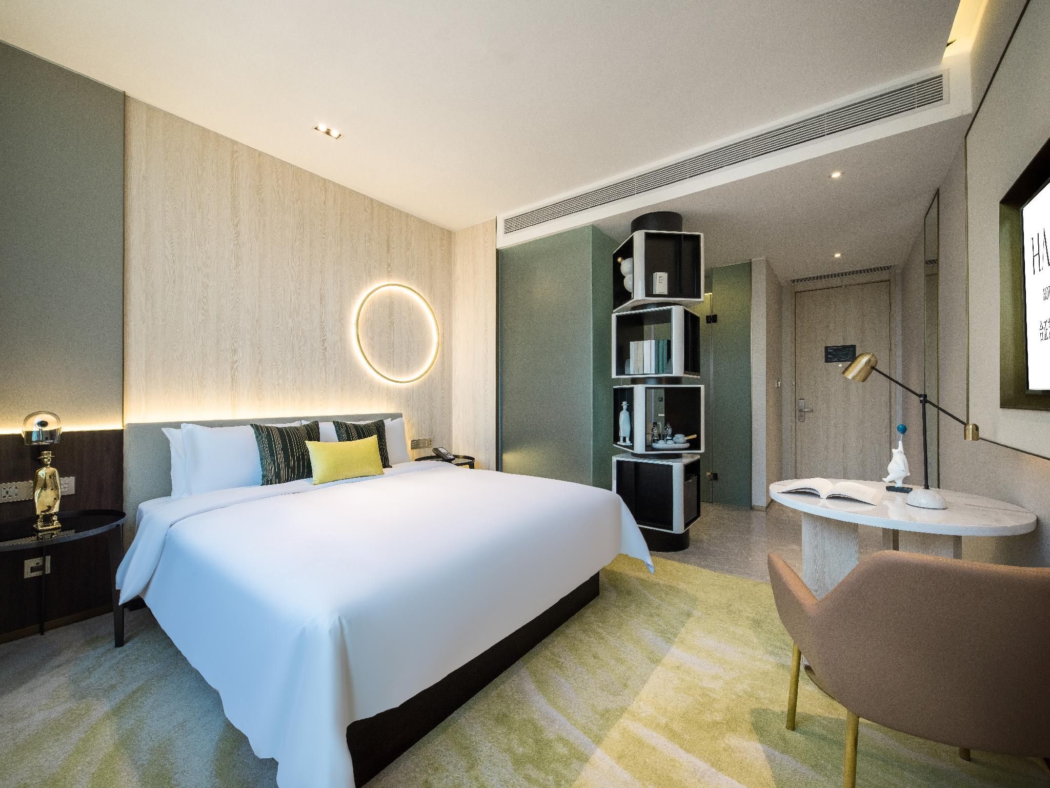 Superior City View Room