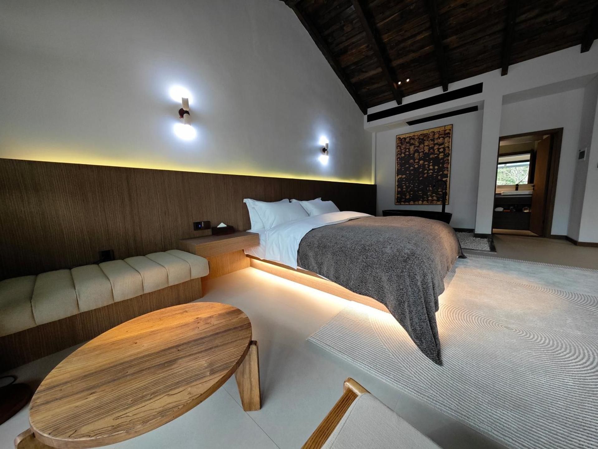 Double Room with Mountain View